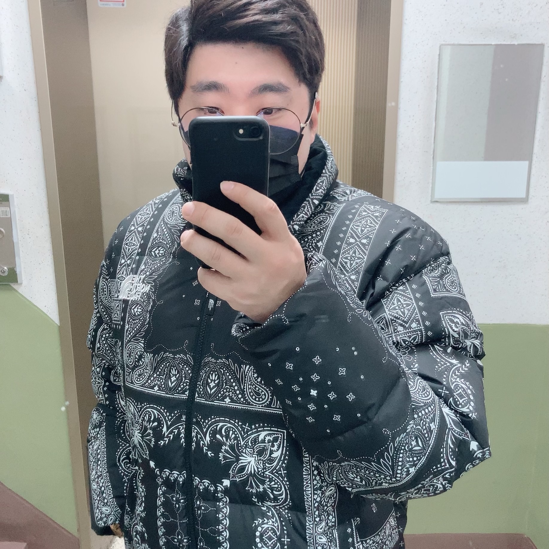 The North Face Lofty Down Jacket Black, Jordan 1 Retro High OG Pollen 착용 스타일 - 1