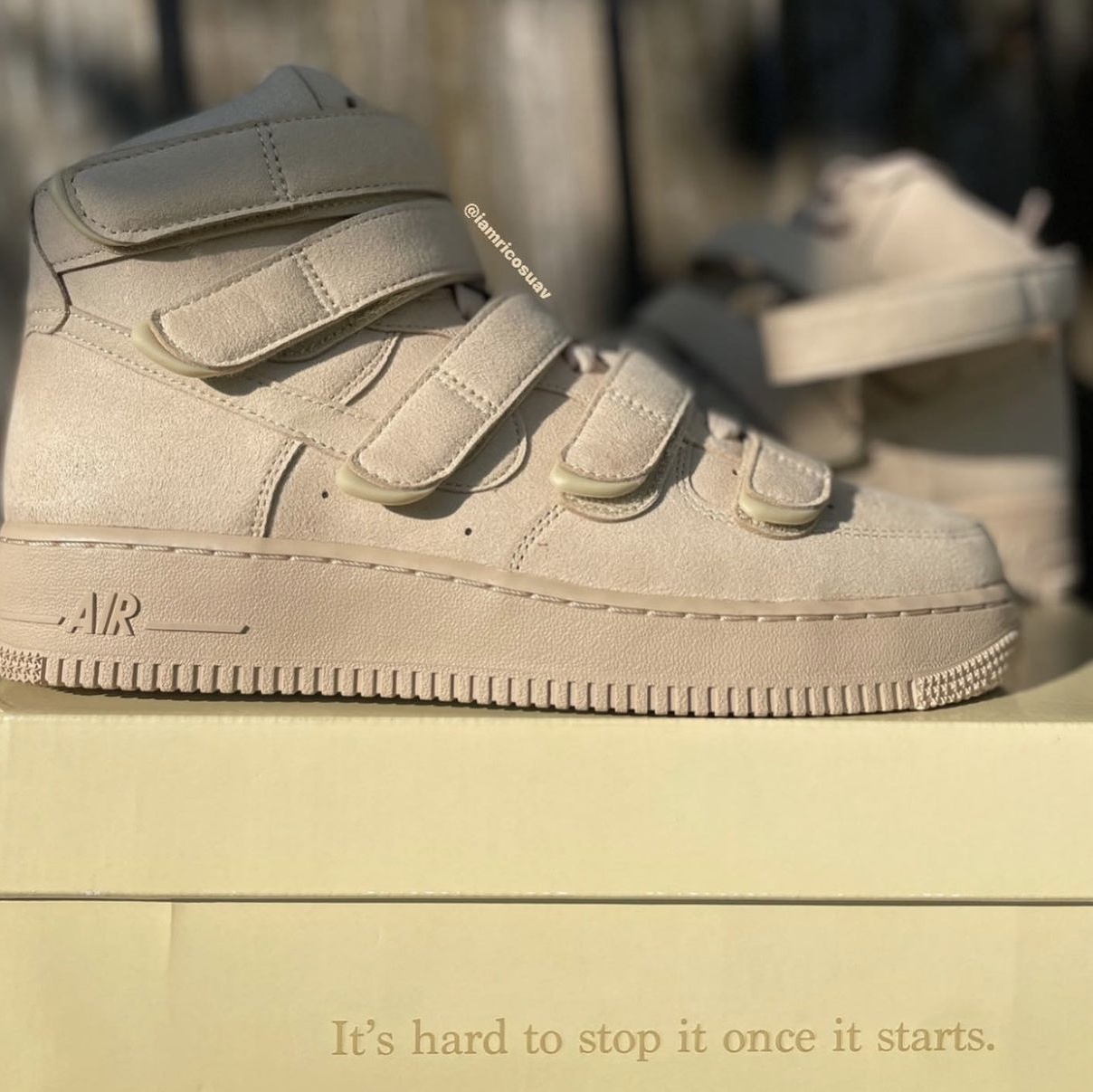 Nike x Billie Eilish Air Force 1 High '07 SP Mushroom 착용 스타일 - 2