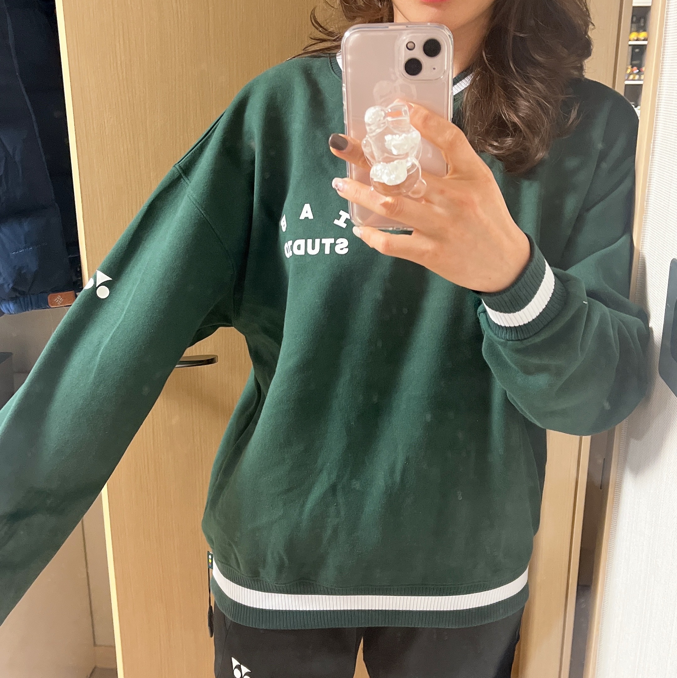 IAB Studio x Yonex Sweatshirt Green 착용 스타일