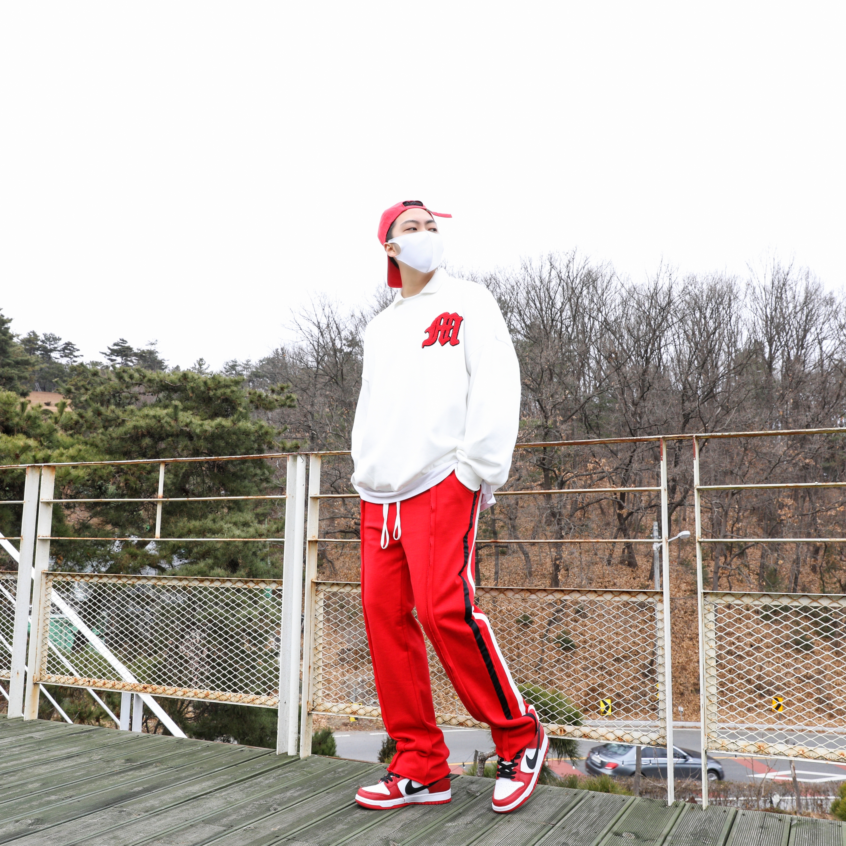 Nike SB Dunk Low Pro Chicago 착용 스타일 - 2