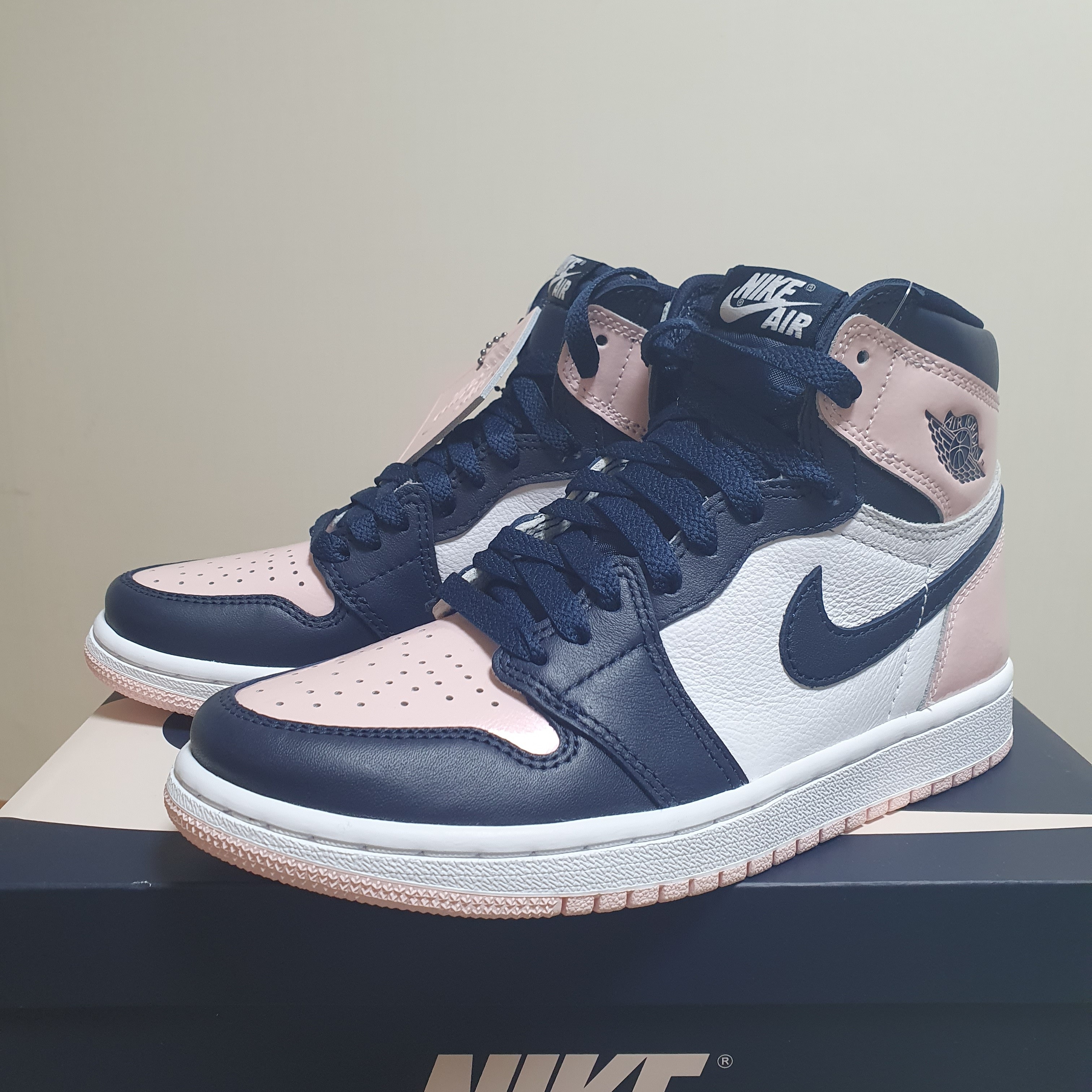 (W) Jordan 1 Retro High OG Atmosphere 착용 스타일 - 2