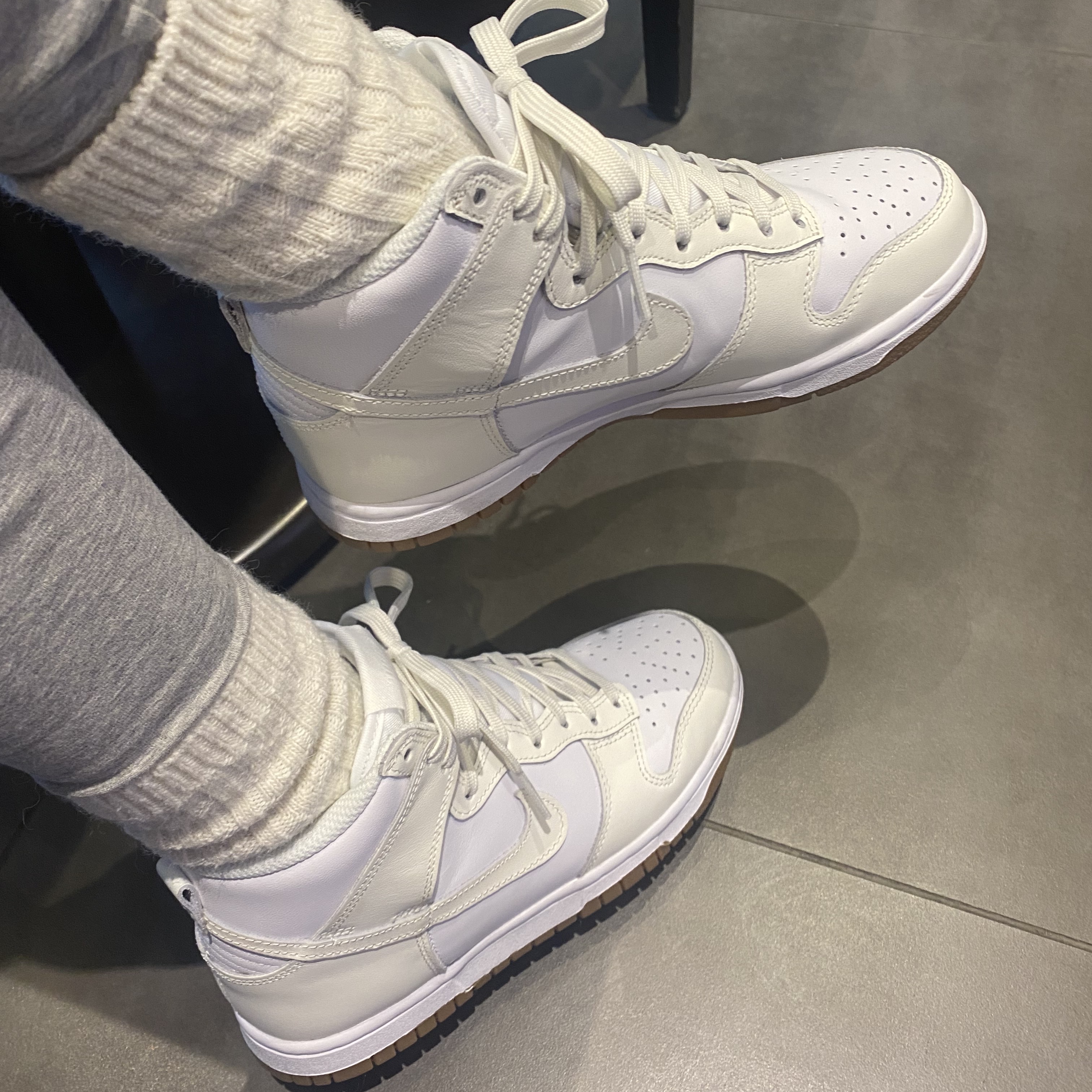 (W) Nike Dunk High Sail Gum 착용 스타일