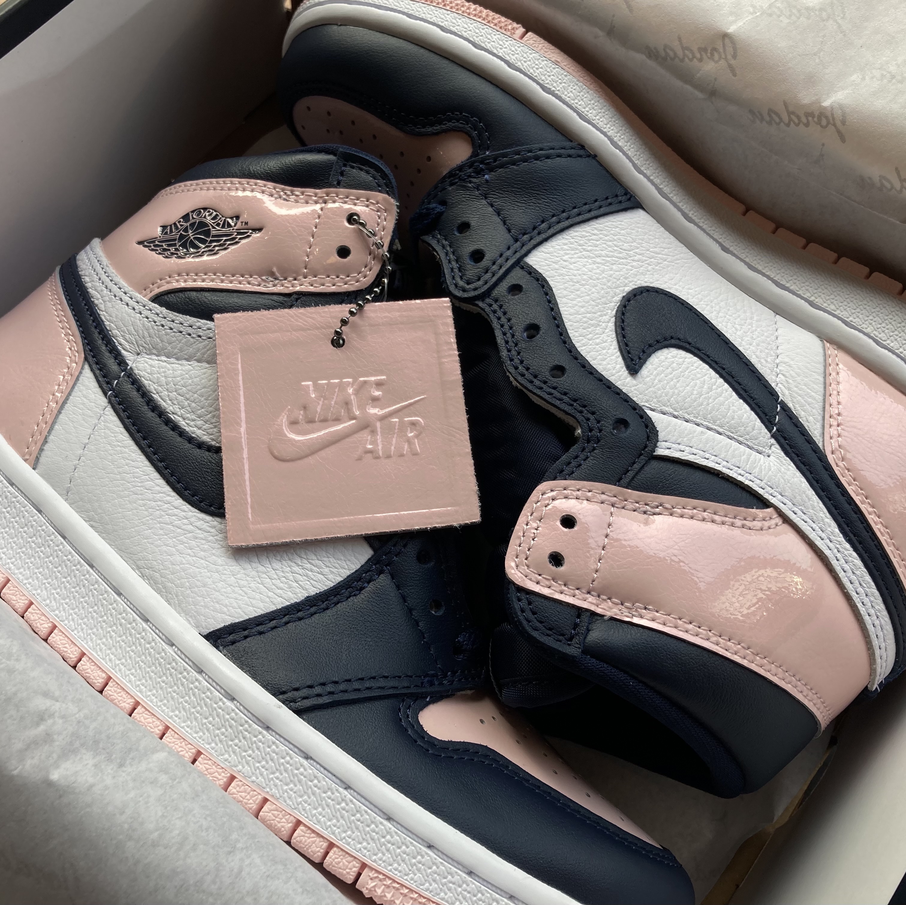 (W) Jordan 1 Retro High OG Atmosphere 착용 스타일