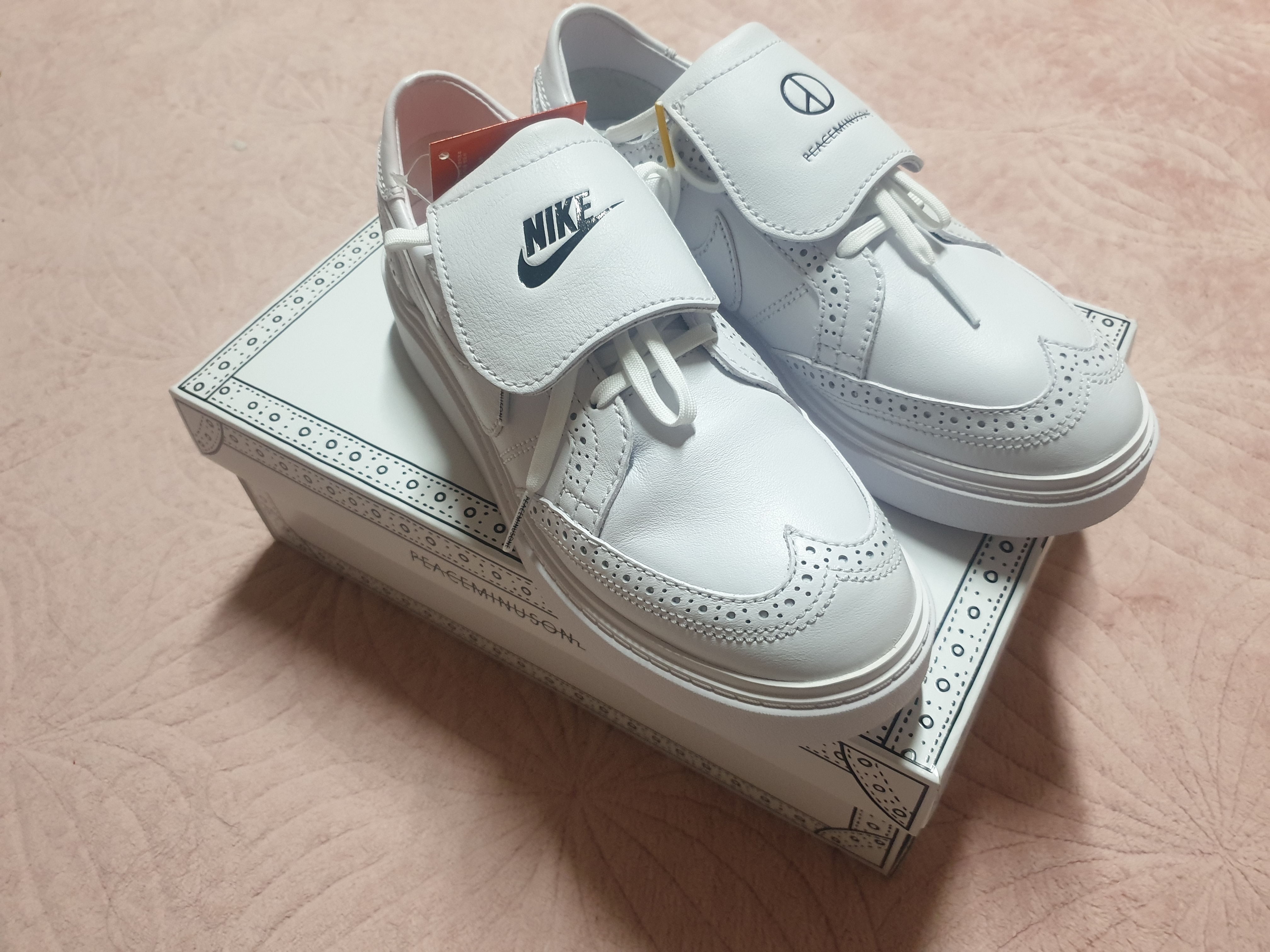 Nike x Peaceminusone Kwondo1 White 착용 스타일 - 3