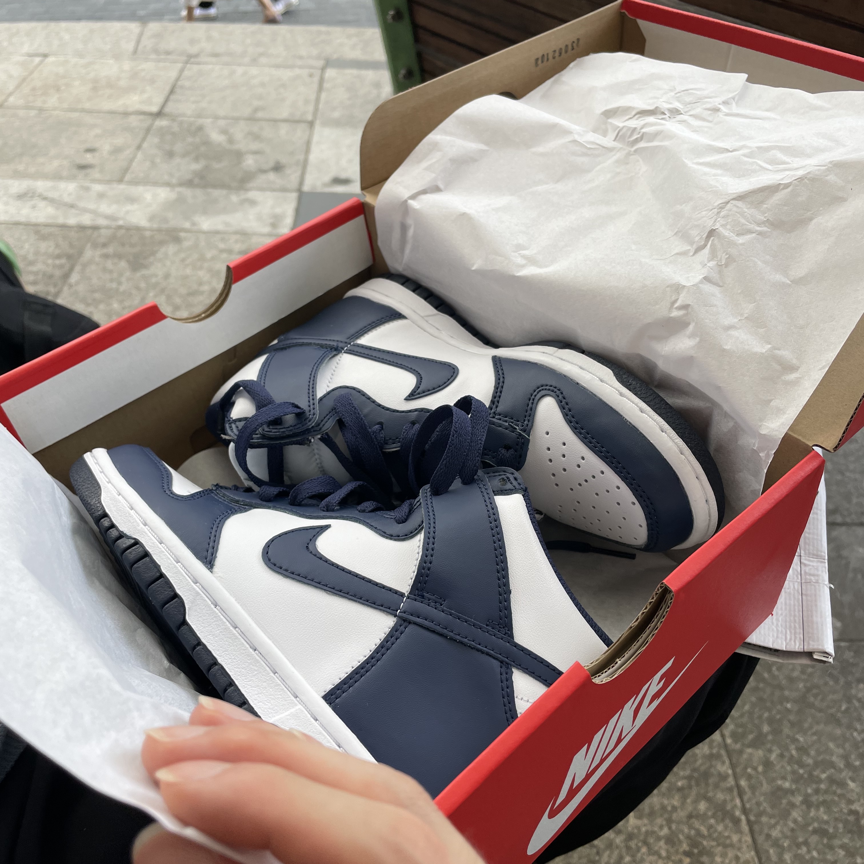 Nike Dunk High Retro Championship Navy 착용 스타일 - 3