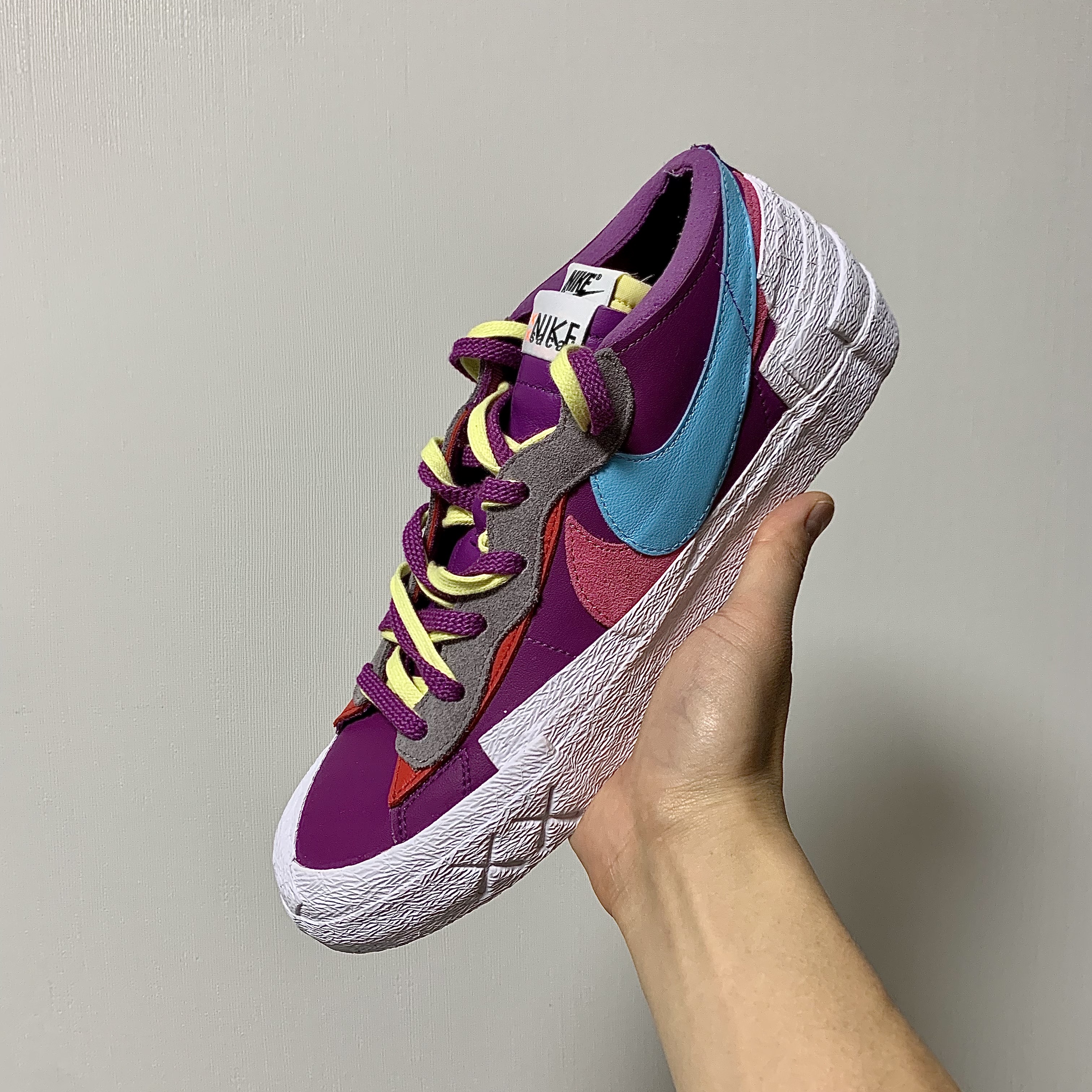 Nike x Sacai x Kaws Blazer Low Purple Dusk 착용 스타일