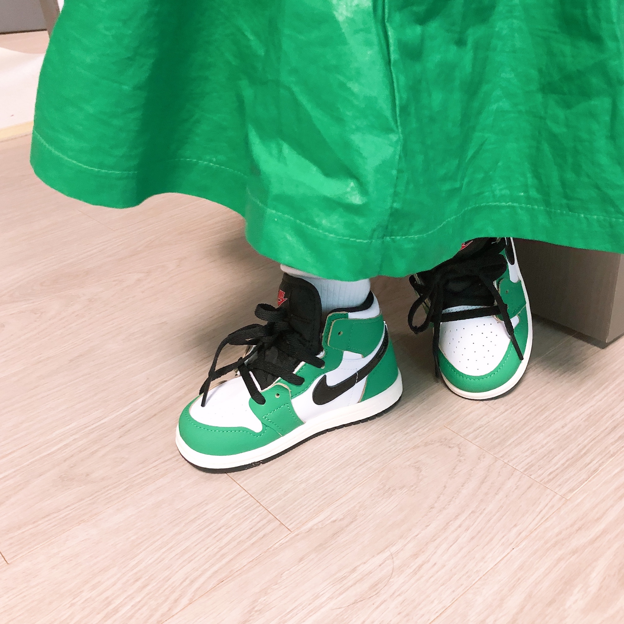 (TD) Jordan 1 Retro High OG Lucky Green 착용 스타일 - 4