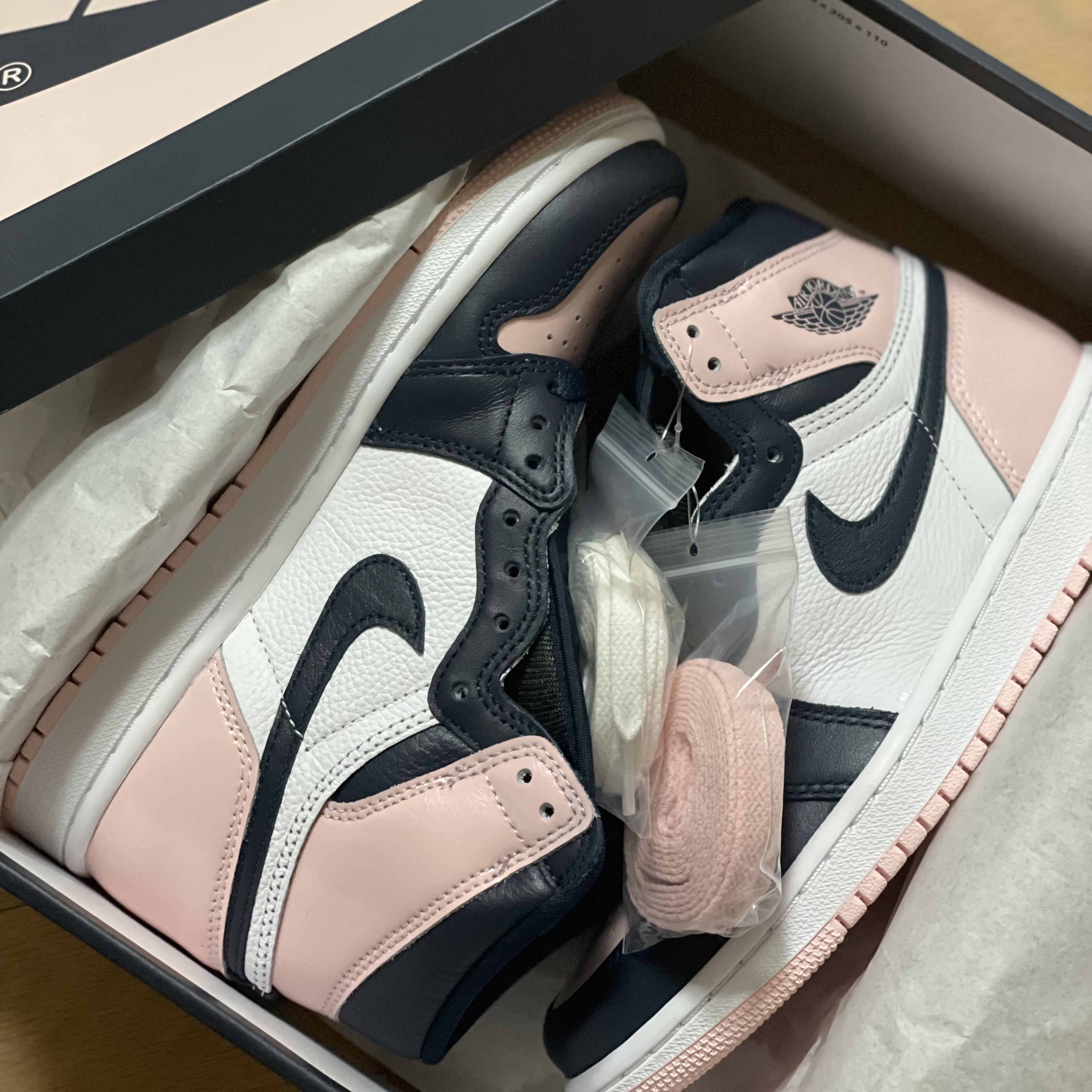 (W) Jordan 1 Retro High OG Atmosphere 착용 스타일