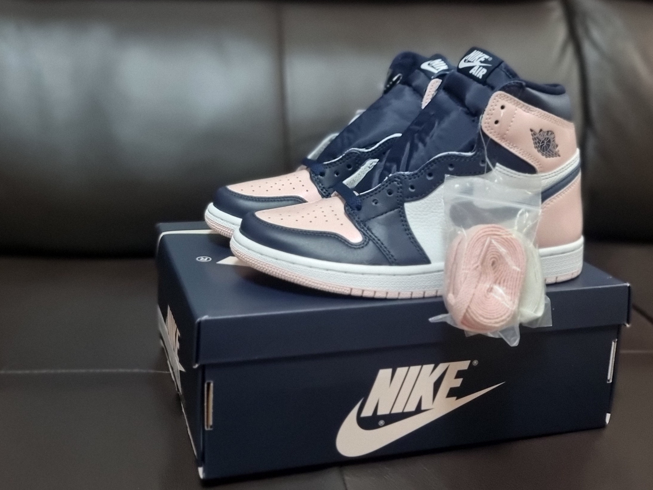 (W) Jordan 1 Retro High OG Atmosphere 착용 스타일