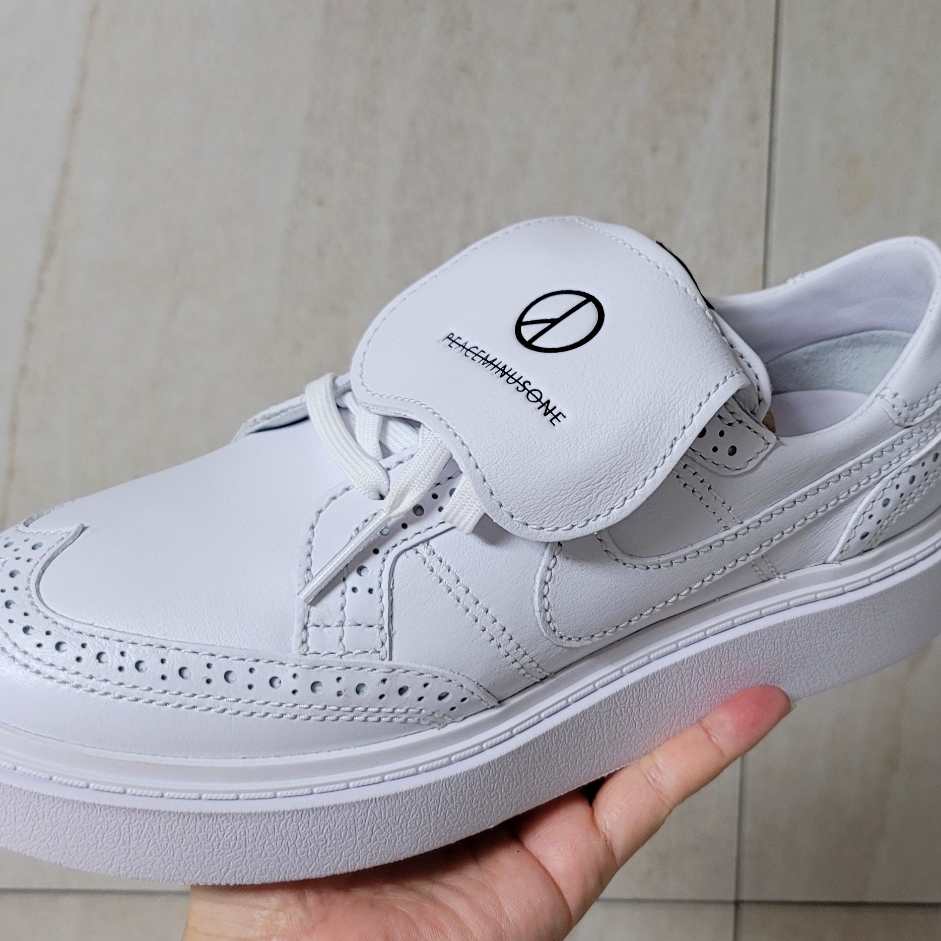 Nike x Peaceminusone Kwondo1 White 착용 스타일 - 4