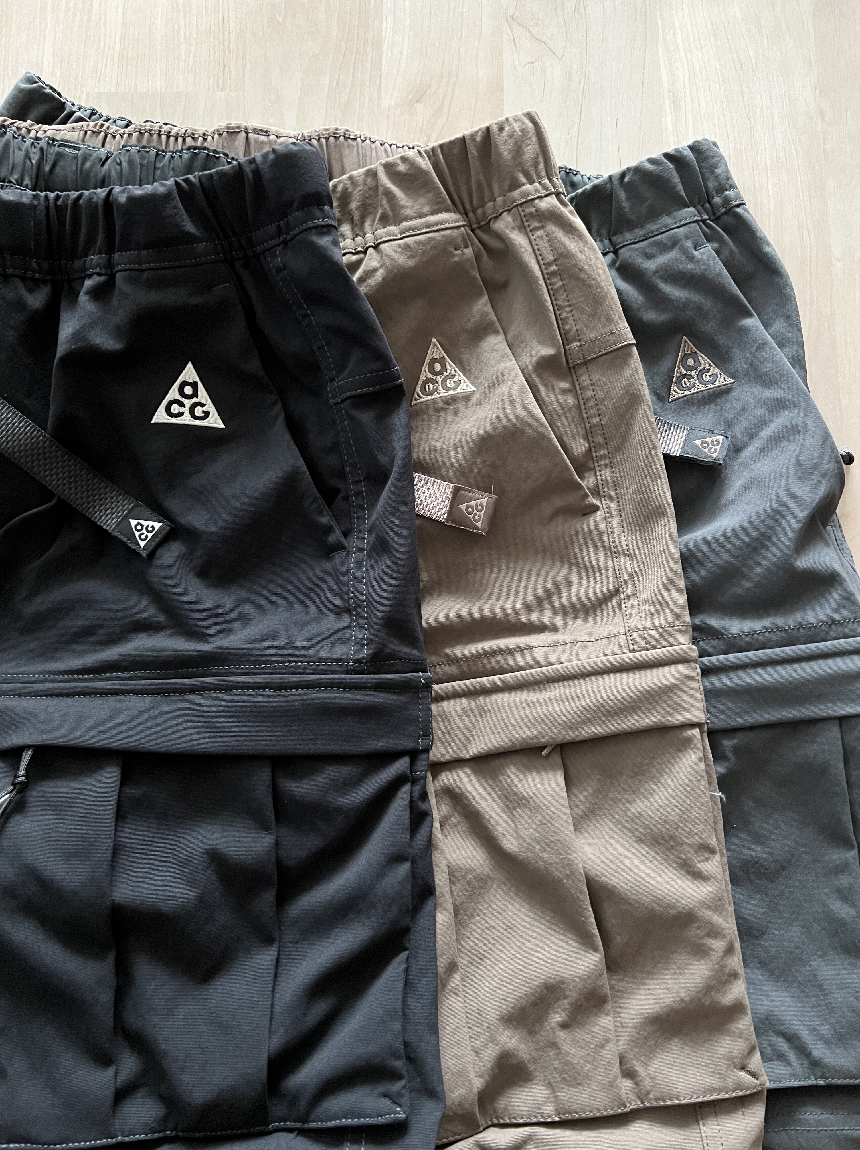 Nike NRG ACG Smith Summit Cargo Pants Ironstone - Asia, Nike ACG Smith Summit Cargo Pants Dark Smoke Grey - Asia 착용 스타일