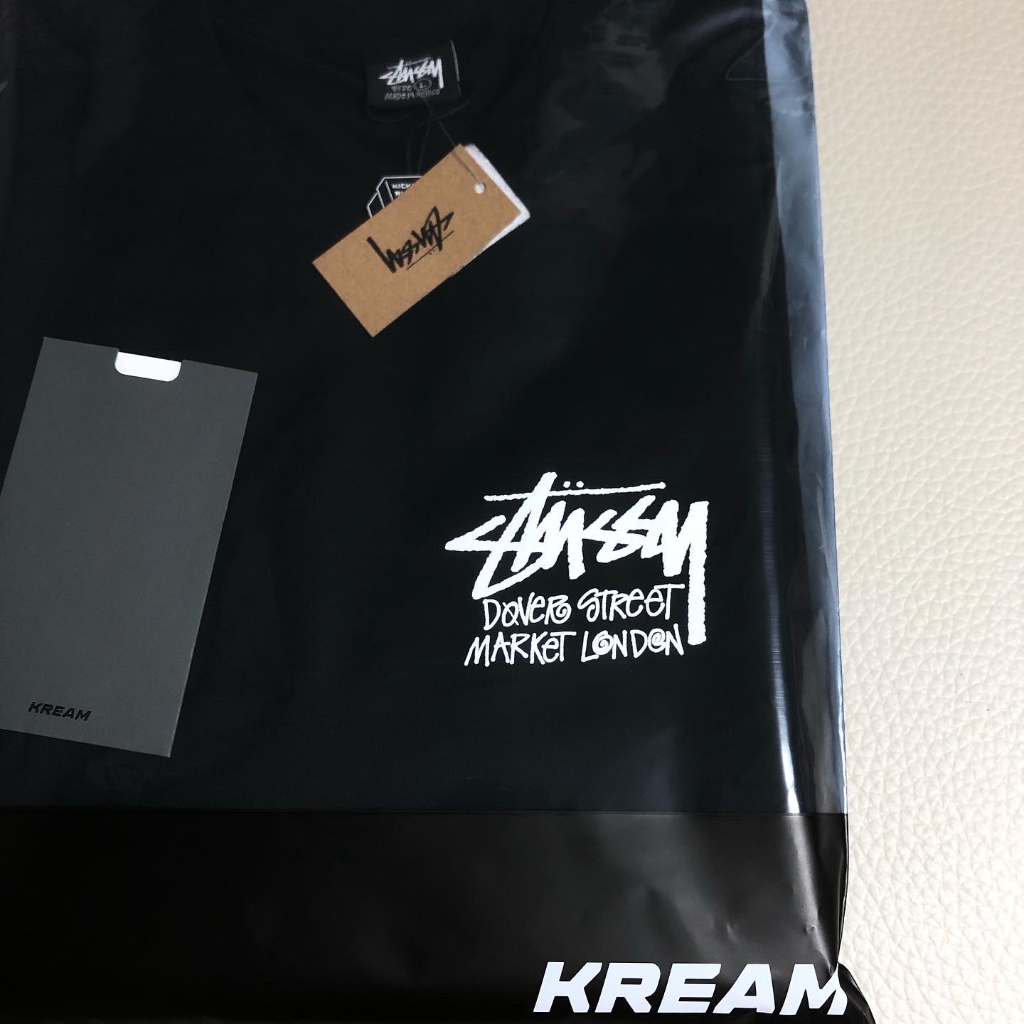 Stussy Stock DSM Los Angeles LS T-Shirt Black 착용 스타일 - 2