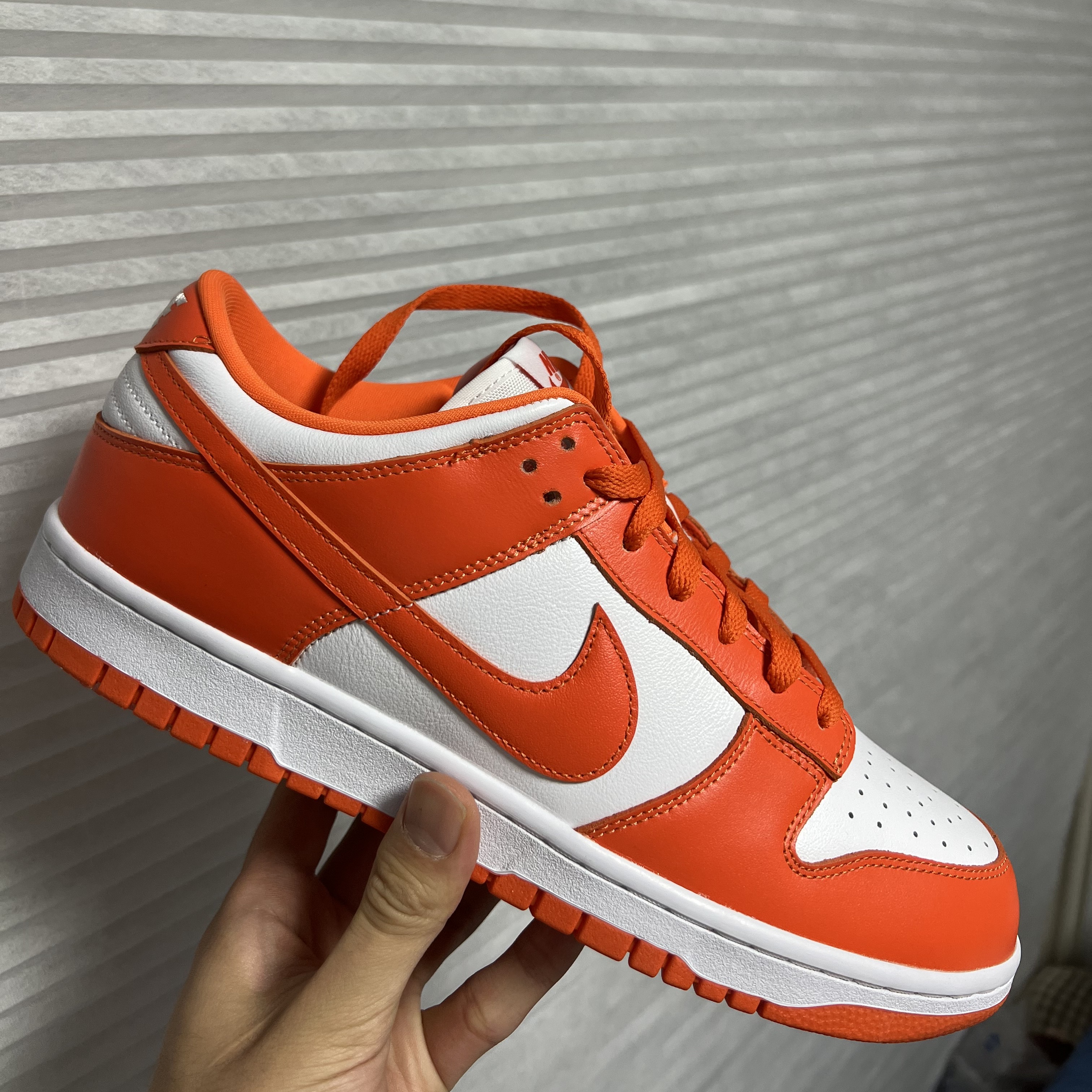 Nike Dunk Low SP Syracuse 2020 착용 스타일