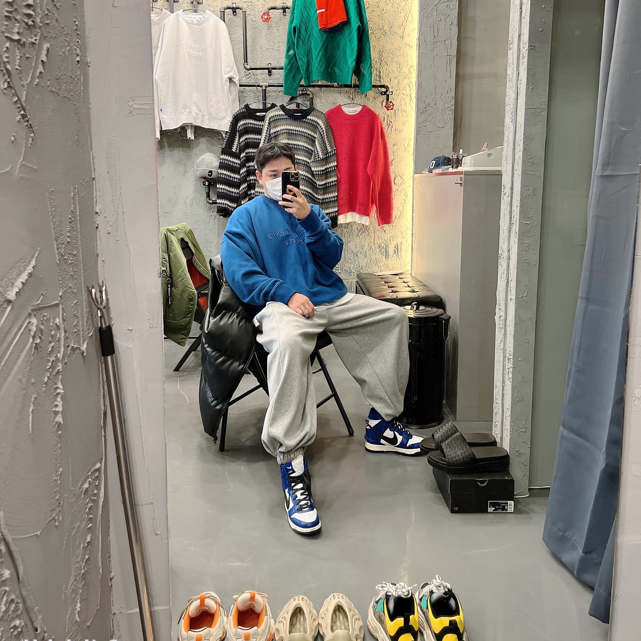 Nike x Ambush Dunk High Deep Royal Blue, Balenciaga x Gucci The Hacker Project Triple S Sneakers Beige Ebony GG Supreme Yellow Green 착용 스타일