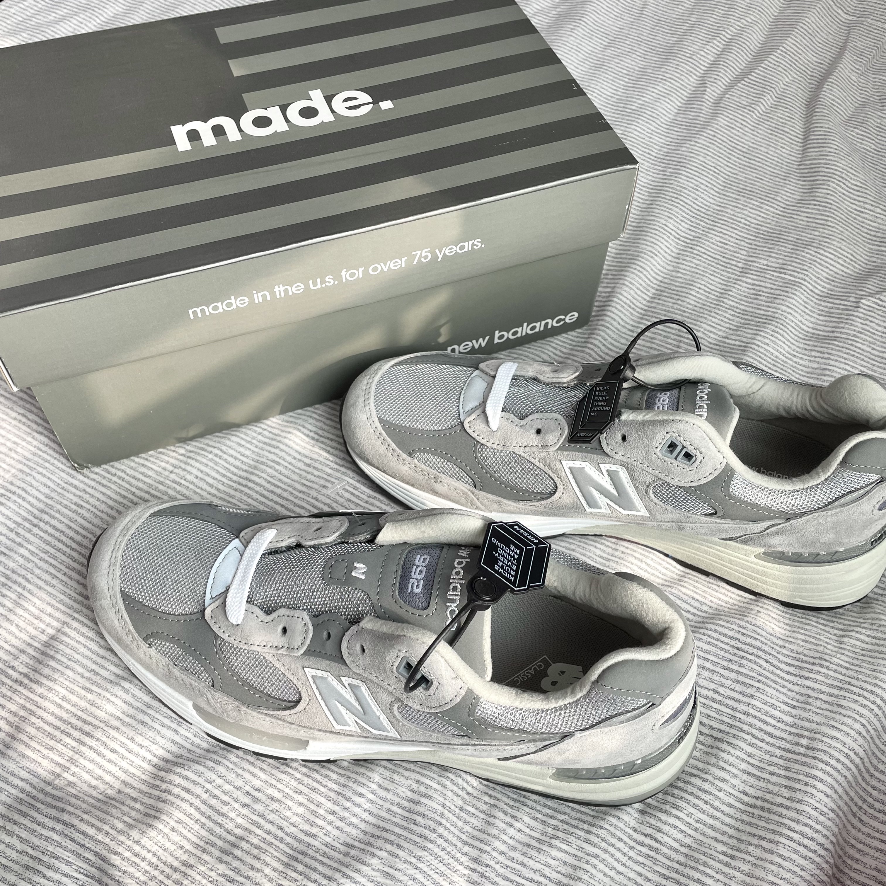 New Balance 992 Made in USA Grey - D Standard 착용 스타일