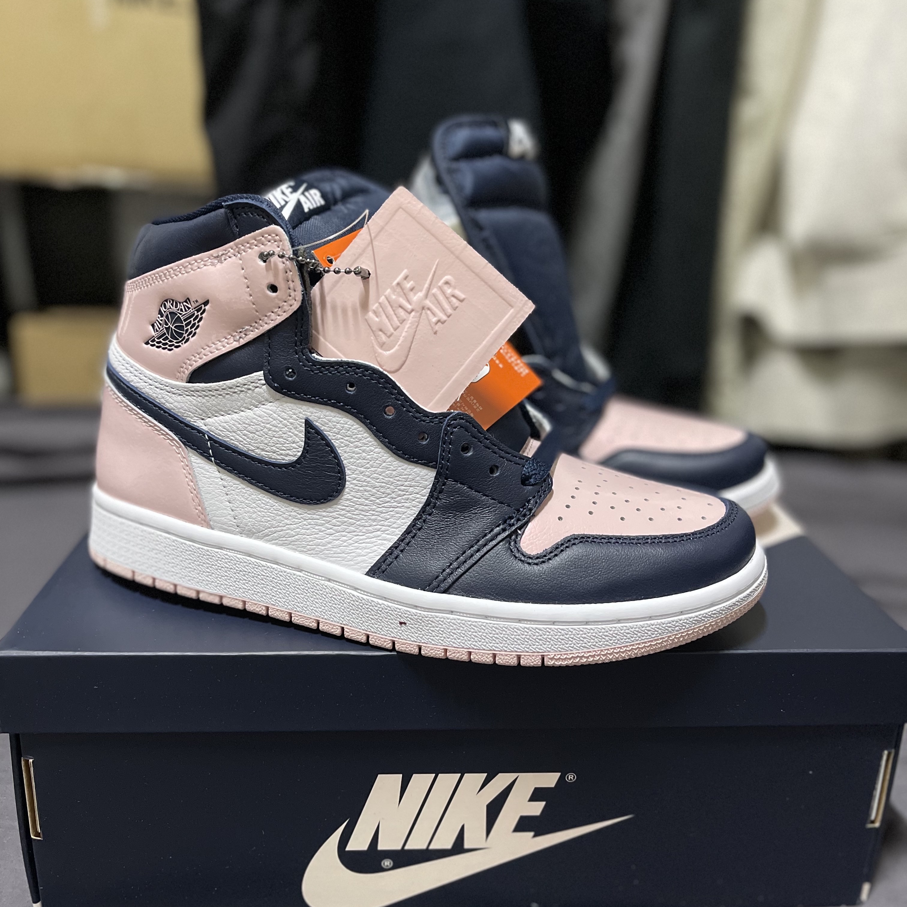 (W) Jordan 1 Retro High OG Atmosphere 착용 스타일