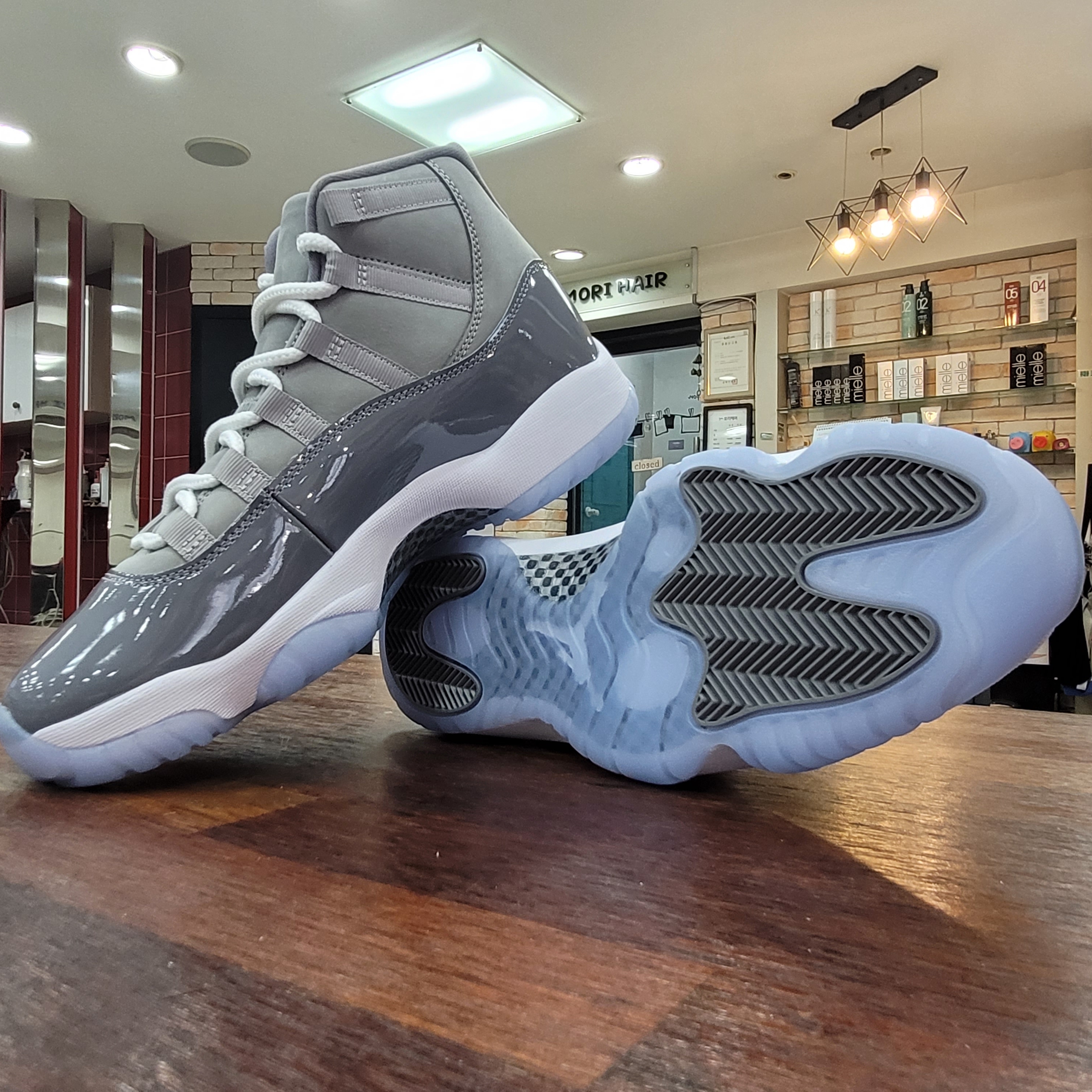 Jordan 11 Retro Cool Grey 2021 착용 스타일 - 2