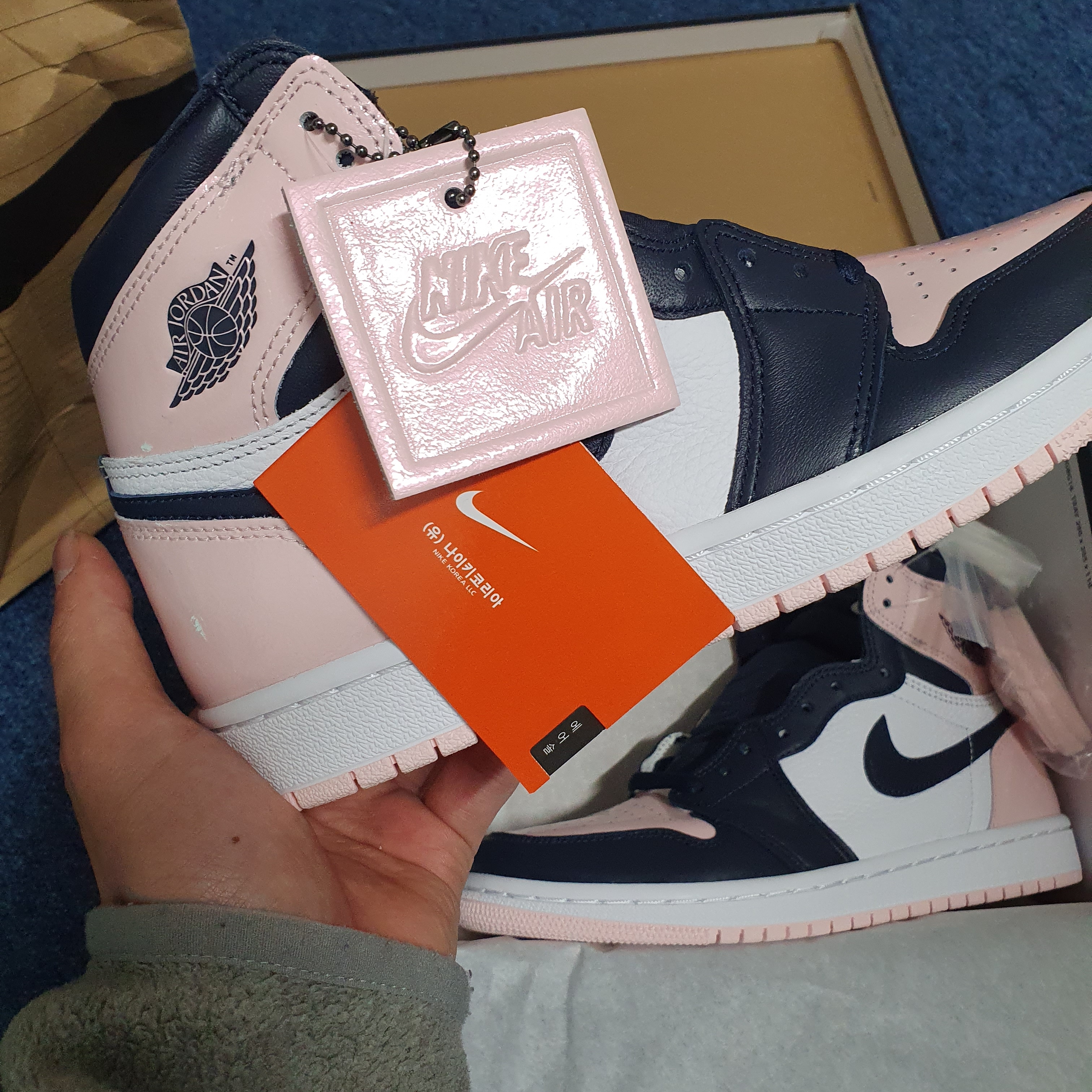 (W) Jordan 1 Retro High OG Atmosphere 착용 스타일 - 3