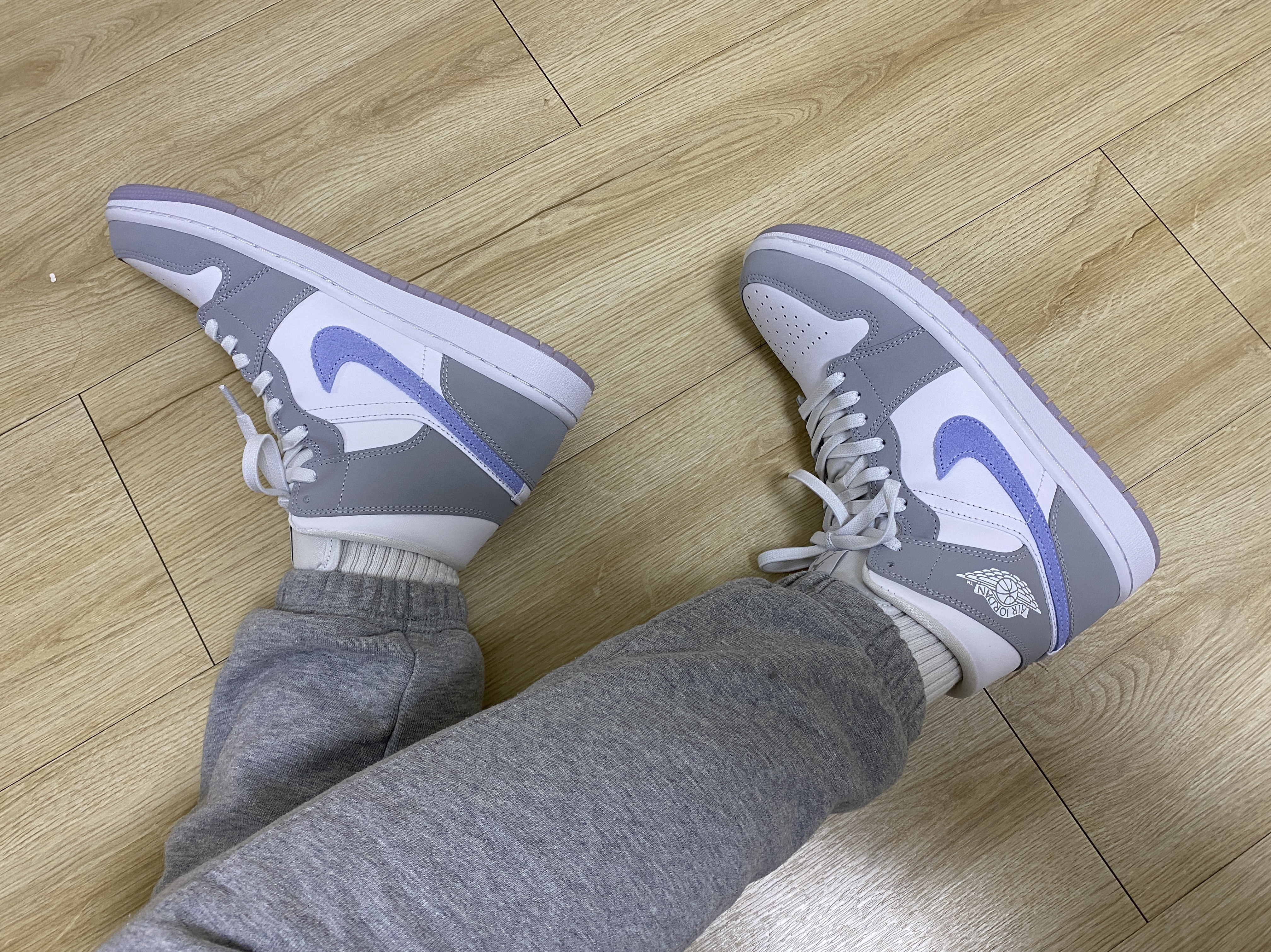 (W) Jordan 1 Mid Wolf Grey 착용 스타일