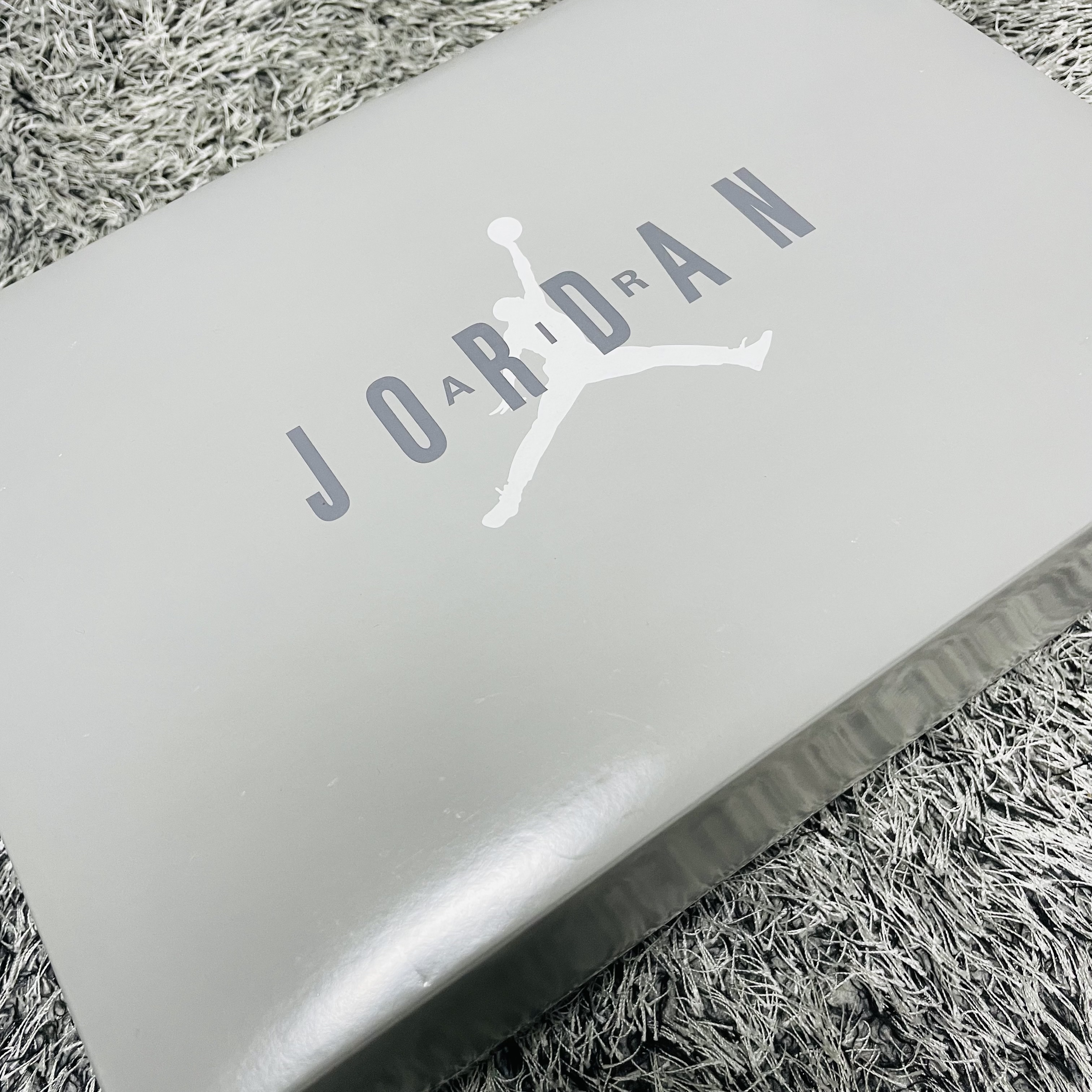 Jordan 11 Retro Cool Grey 2021 착용 스타일 - 1