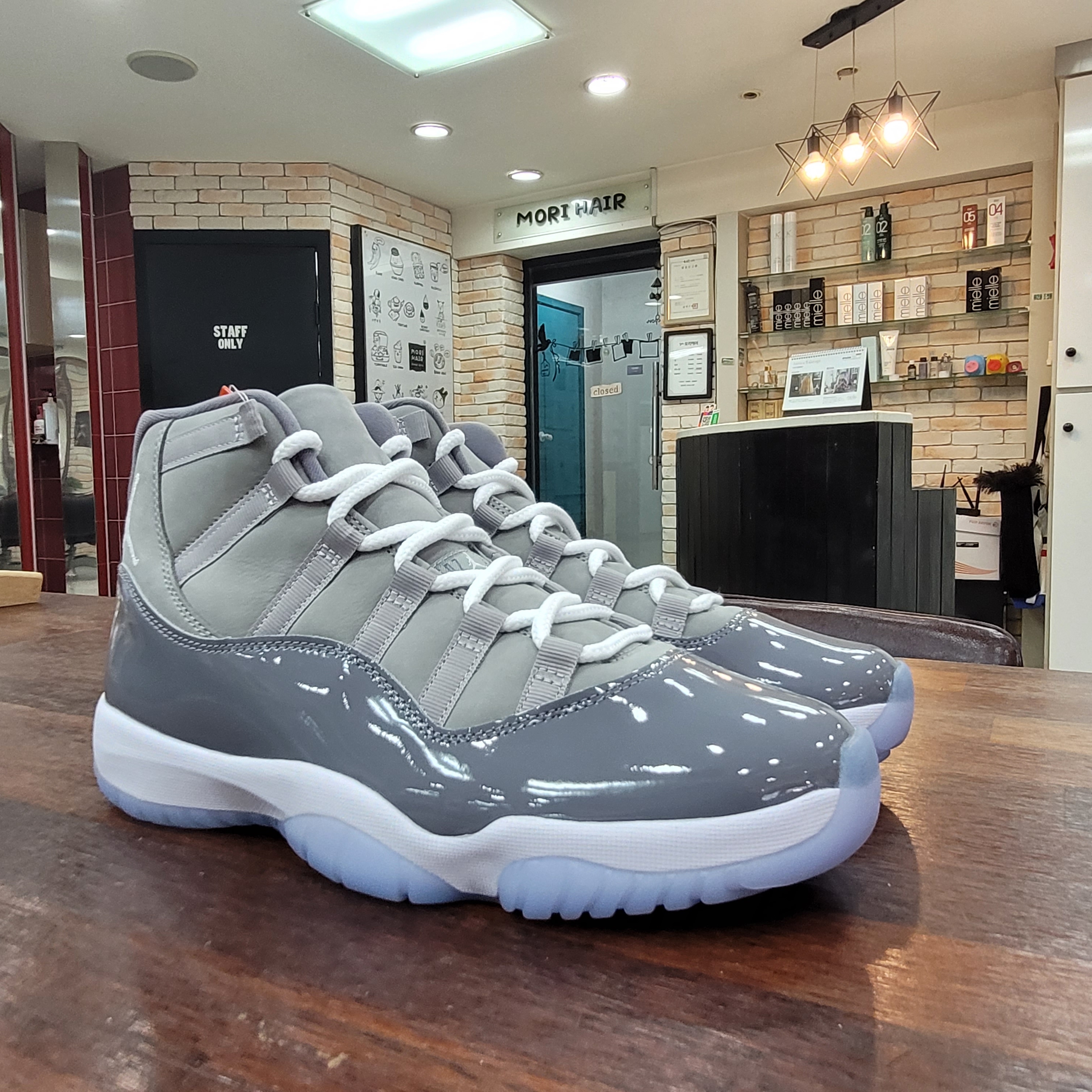 Jordan 11 Retro Cool Grey 2021 착용 스타일 - 3
