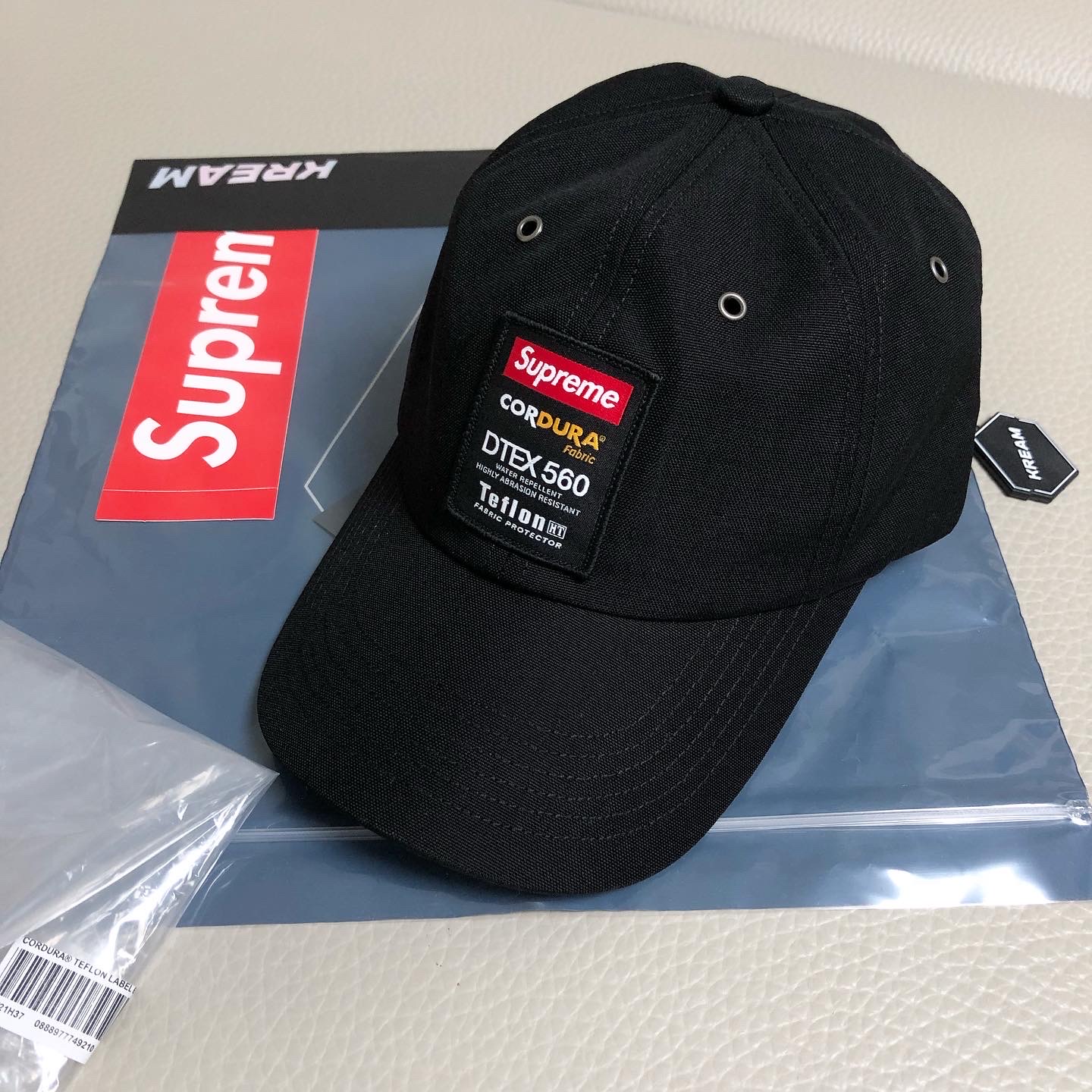 Supreme Cordura Teflon Label 6-Panel Black - 21FW 착용 스타일