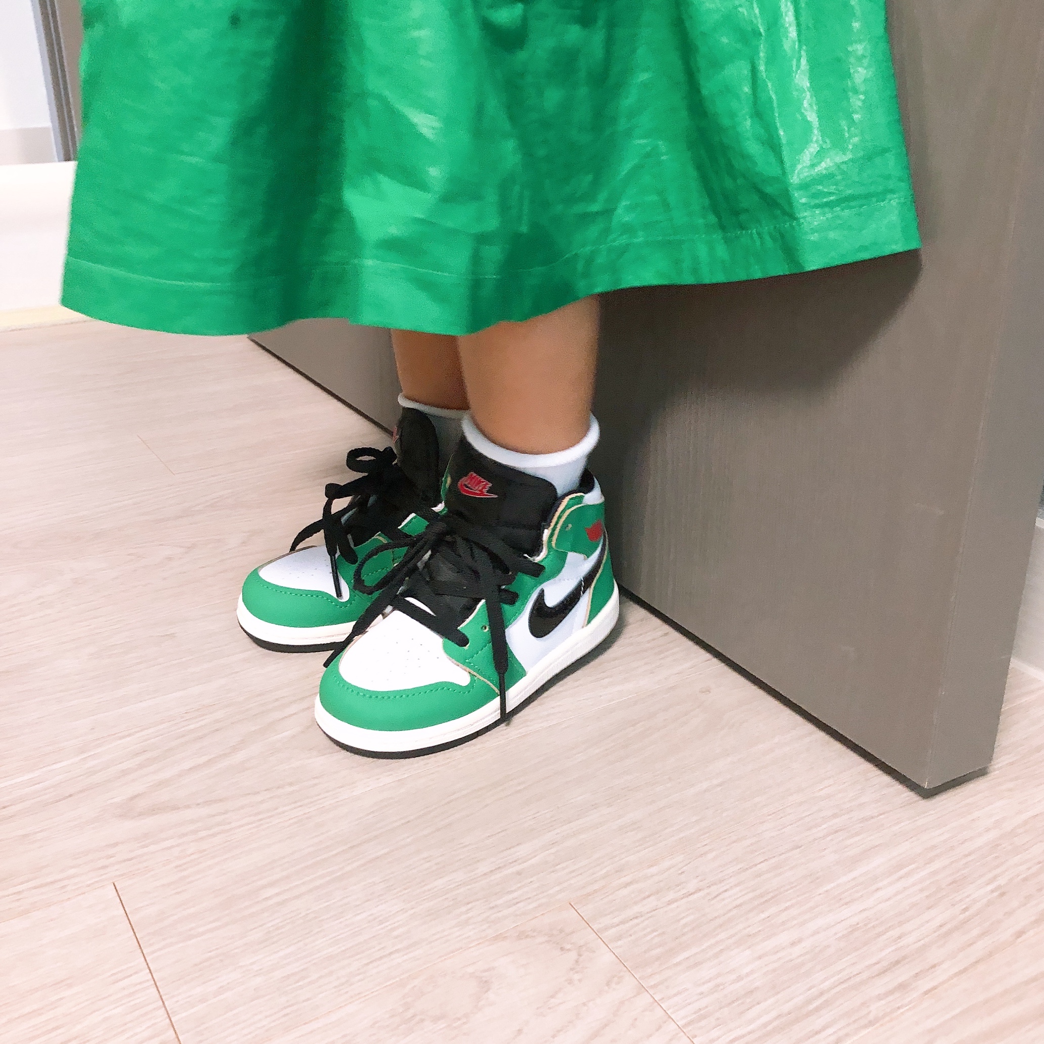 (TD) Jordan 1 Retro High OG Lucky Green 착용 스타일 - 2