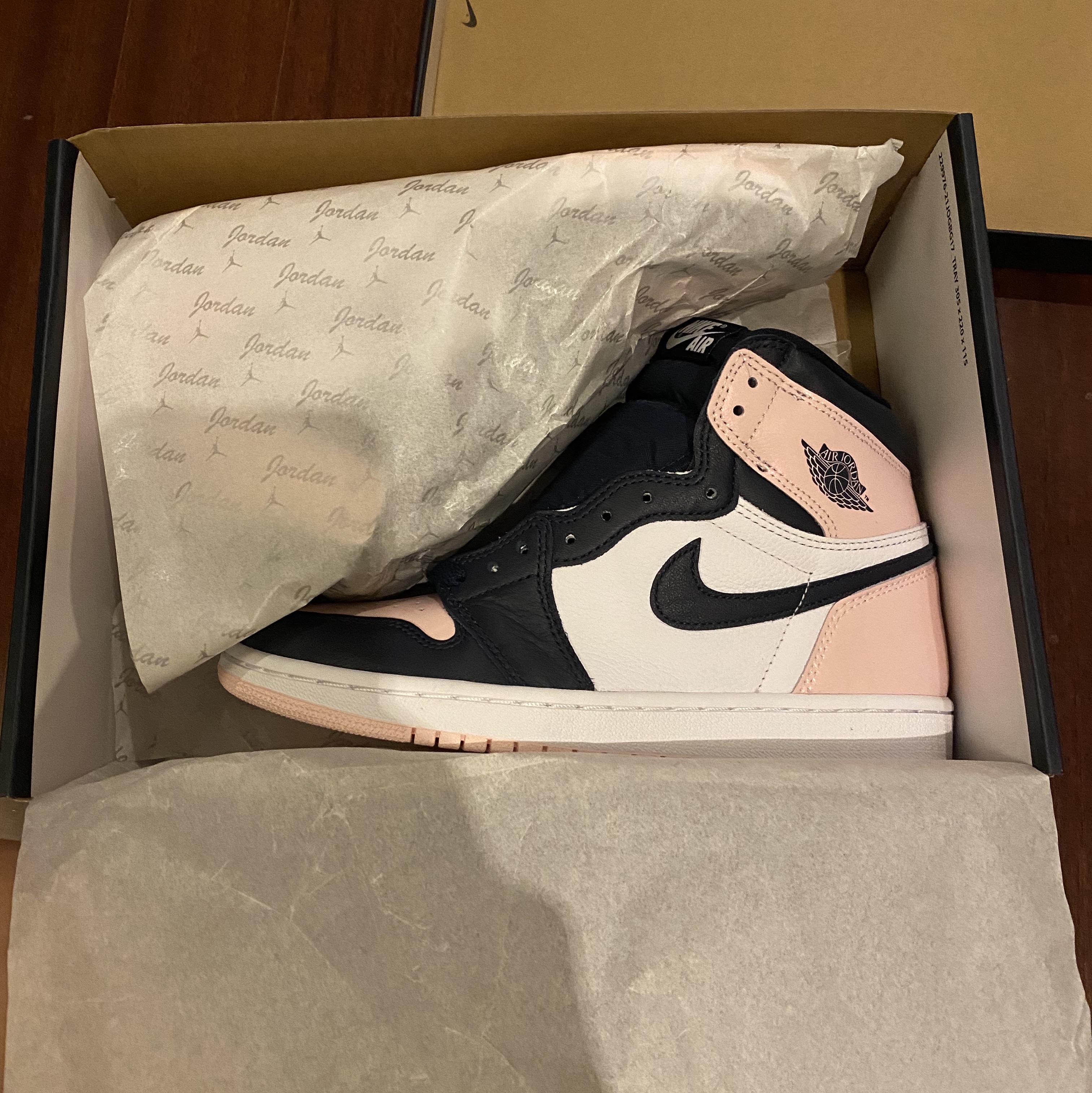 (W) Jordan 1 Retro High OG Atmosphere 착용 스타일 - 2