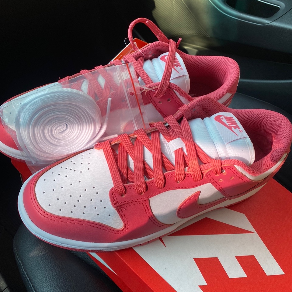 (W) Nike Dunk Low Archeo Pink 착용 스타일