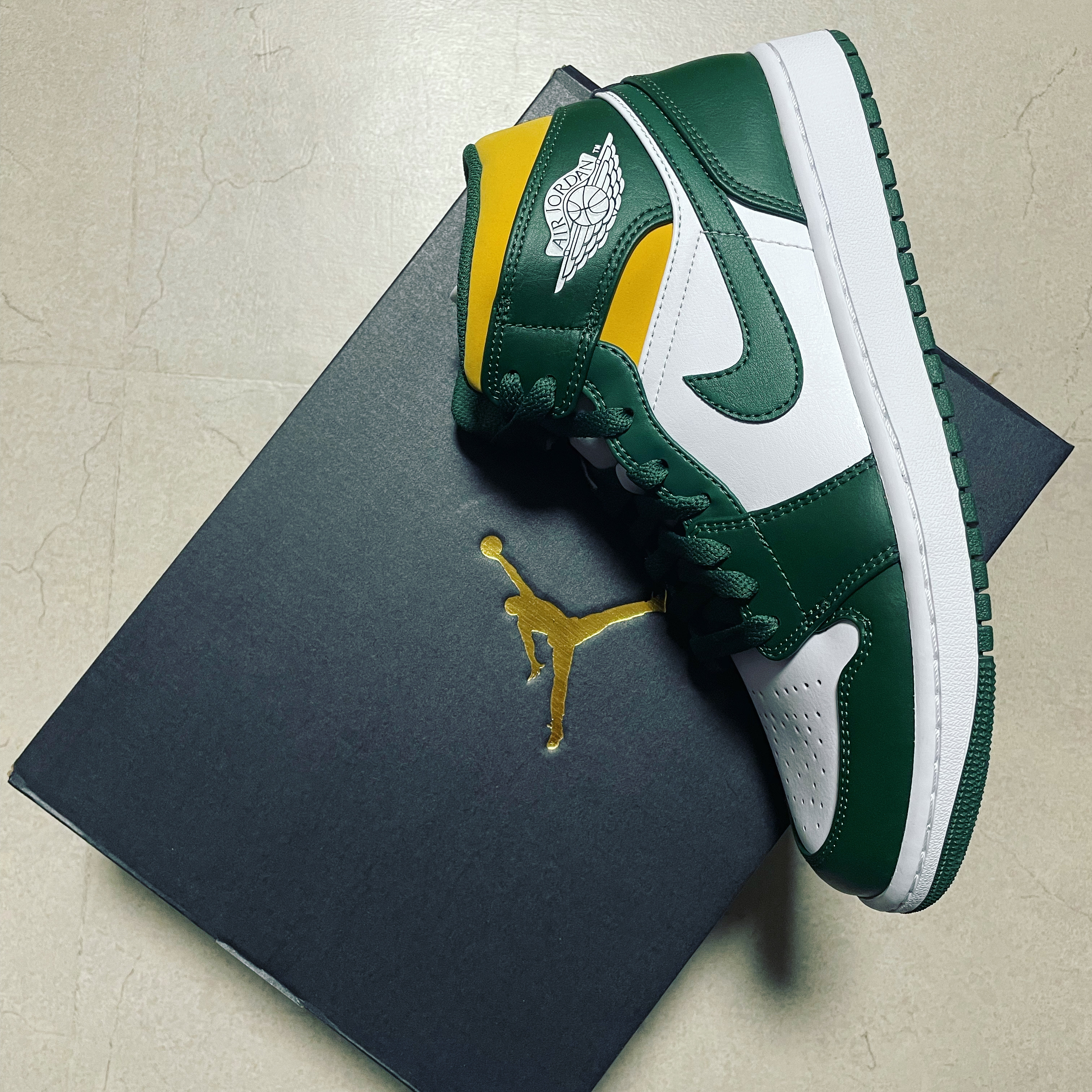 Jordan 1 Mid Sonics 2021 착용 스타일