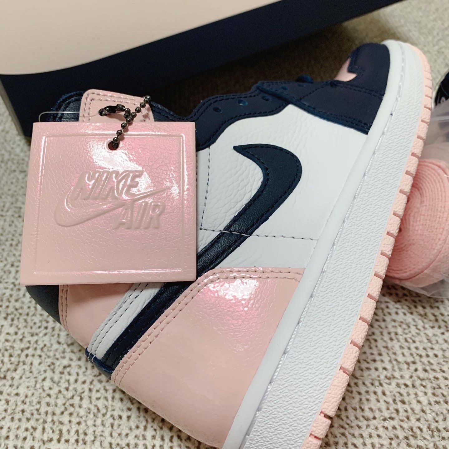 (W) Jordan 1 Retro High OG Atmosphere 착용 스타일