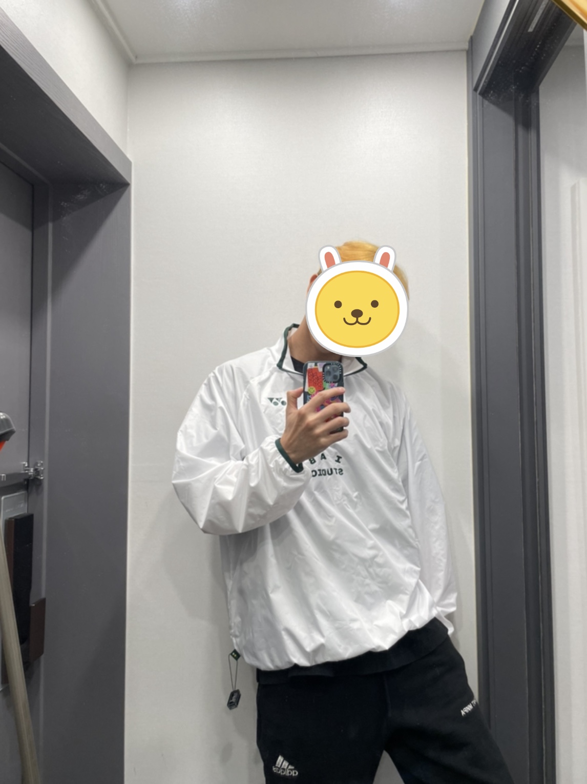 IAB Studio x Yonex Woven Pullover White 착용 스타일
