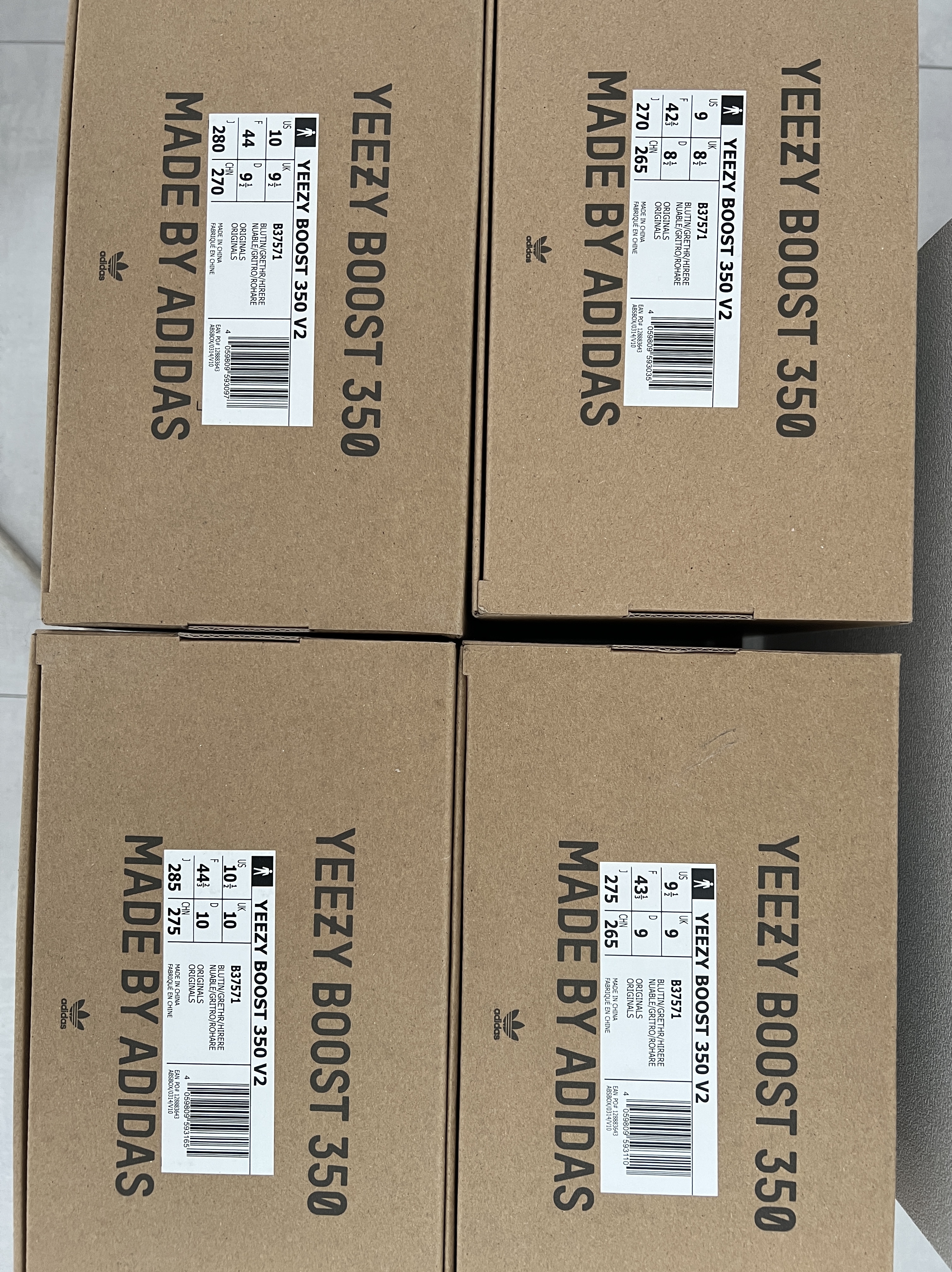 Adidas Yeezy Boost 350 V2 Blue Tint 2017 착용 스타일 - 2