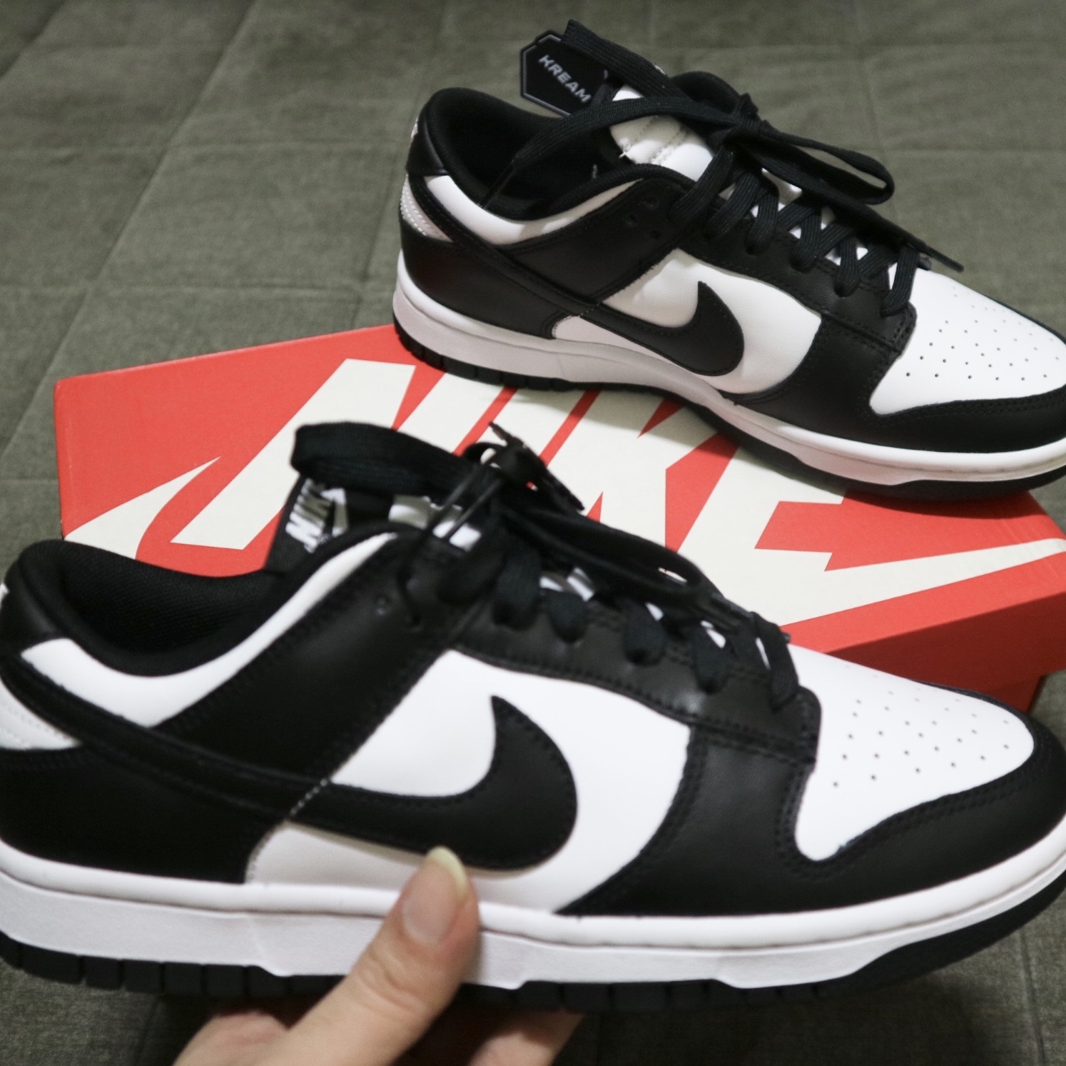 Nike Dunk Low Retro Black 착용 스타일 - 1