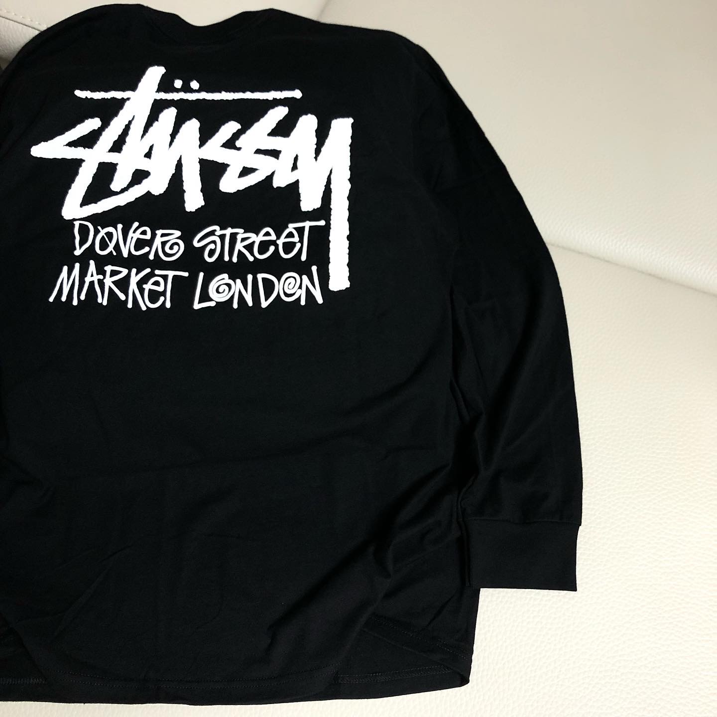 Stussy Stock DSM Los Angeles LS T-Shirt Black 착용 스타일 - 3