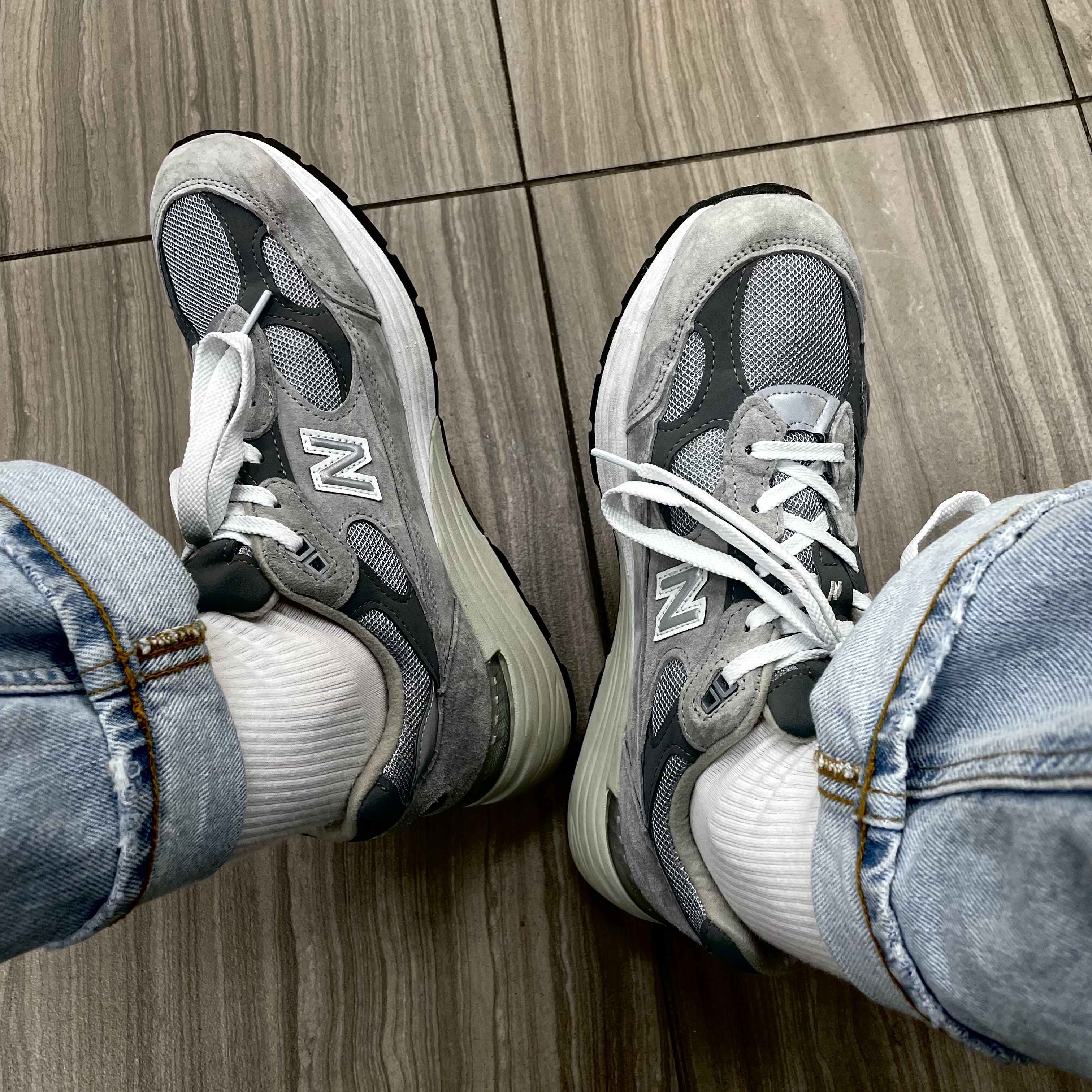 New Balance 992 Made in USA Grey - D Standard 착용 스타일