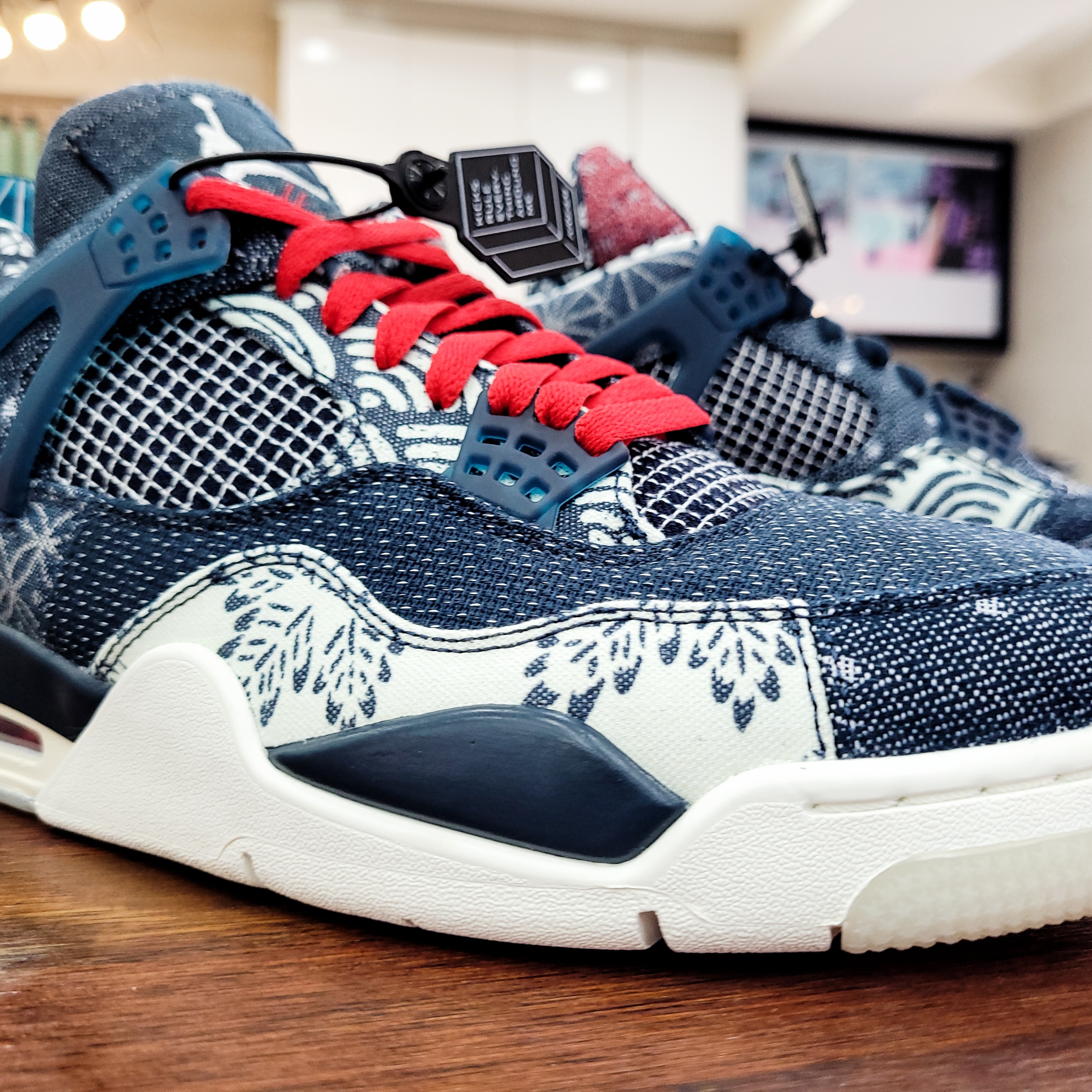 Jordan 4 Retro SE Deep Ocean 착용 스타일 - 2