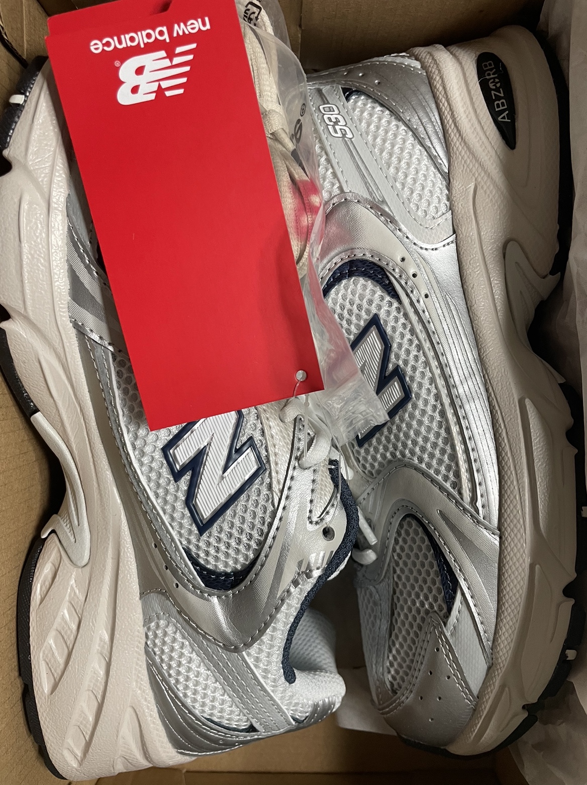 New Balance 992 Made in USA Grey - D Standard, New Balance 530 Steel Grey 착용 스타일