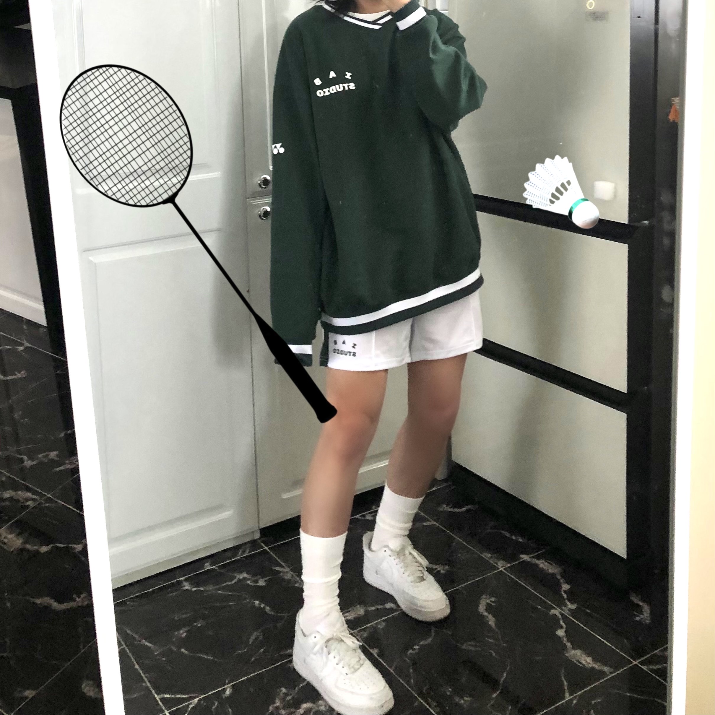 IAB Studio x Yonex Sweatshirt Green, IAB Studio x Yonex Game Shorts White 착용 스타일