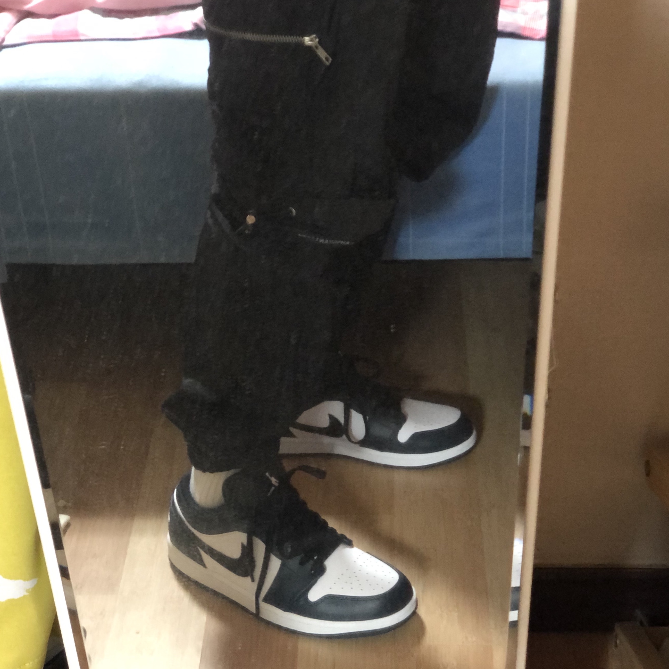 Jordan 1 Low Dark Teal 착용 스타일 - 3