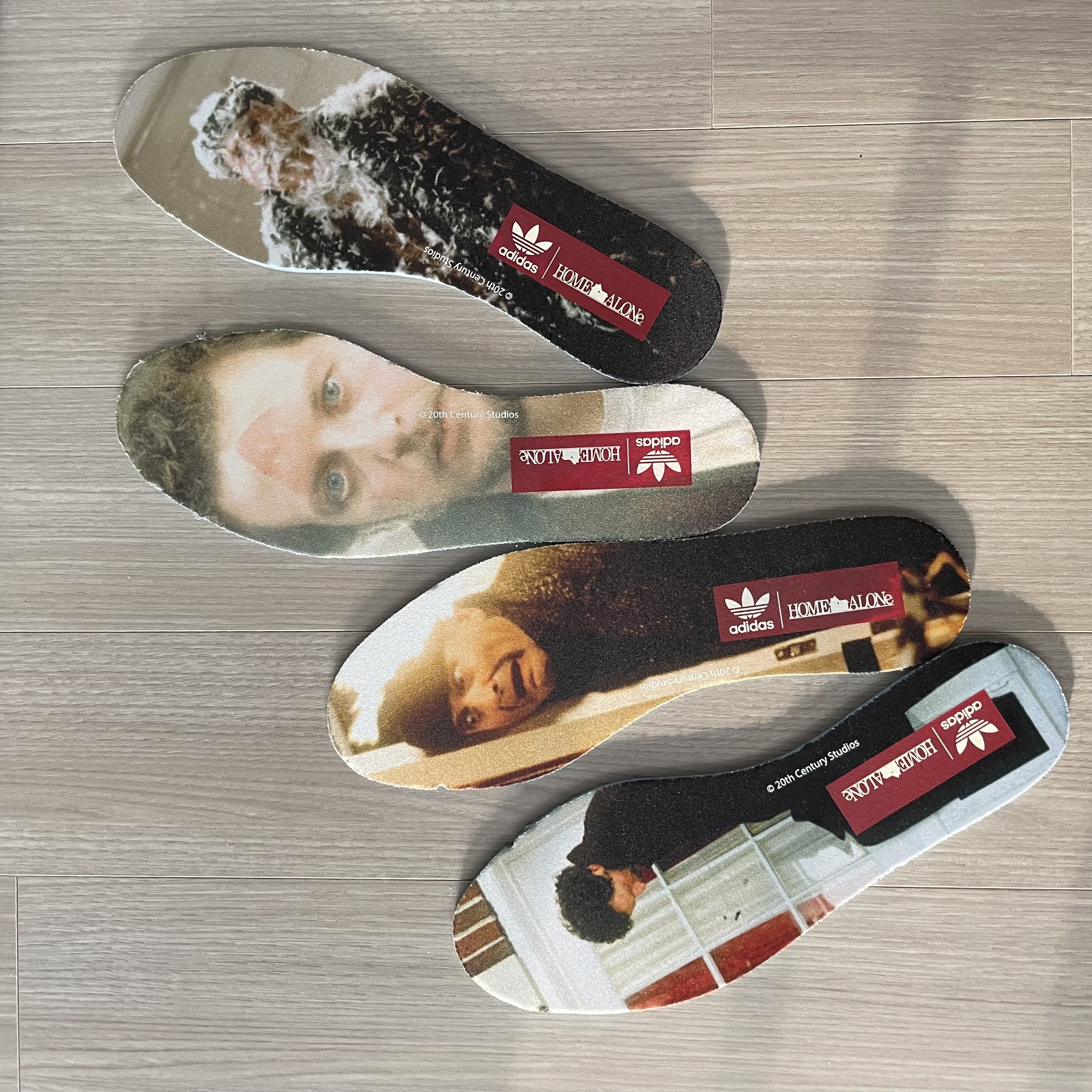 Adidas Forum Low Home Alone 착용 스타일 - 3