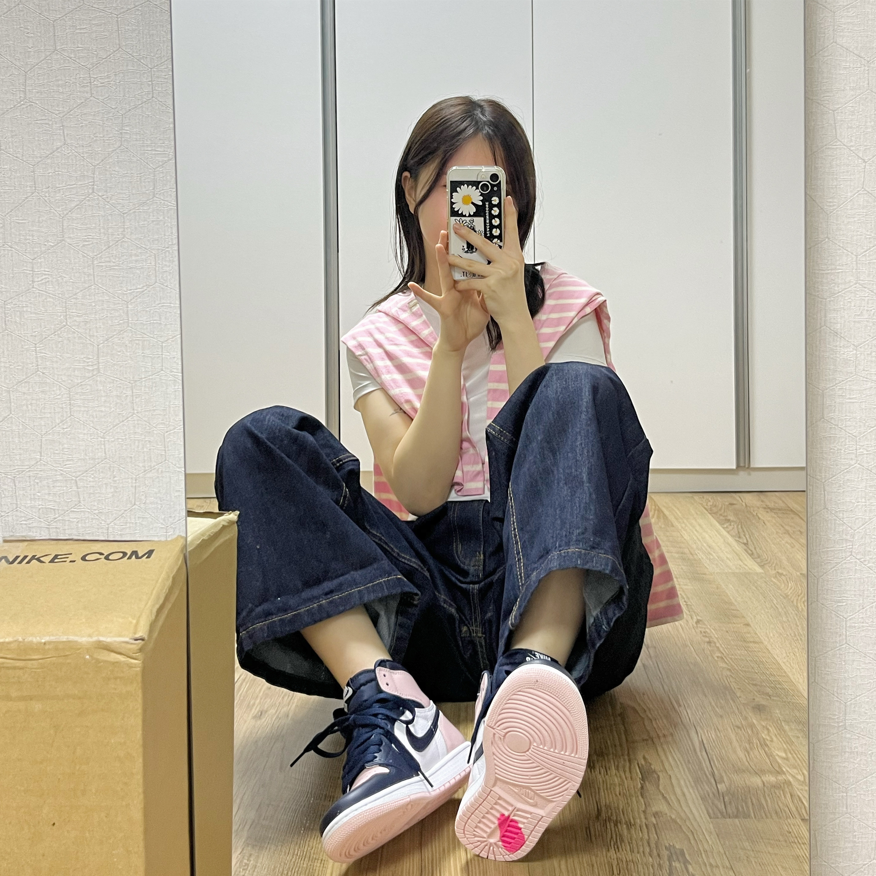 (W) Jordan 1 Retro High OG Atmosphere 착용 스타일
