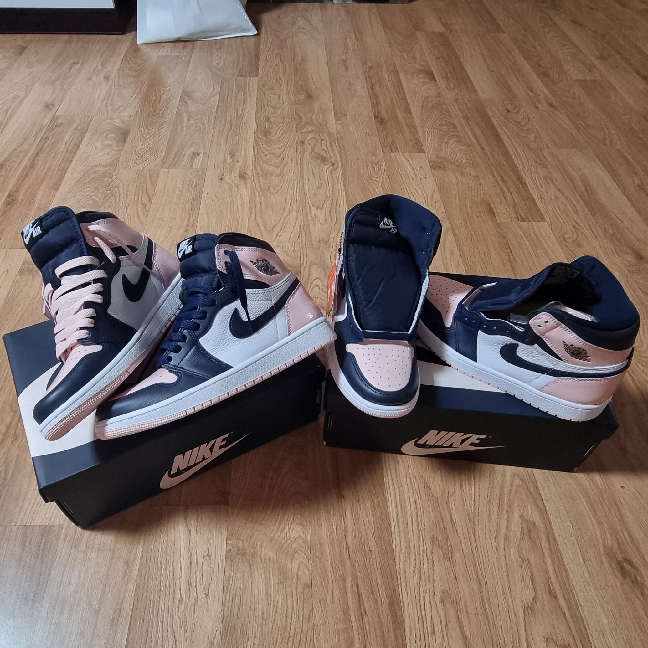 (W) Jordan 1 Retro High OG Atmosphere 착용 스타일 - 3