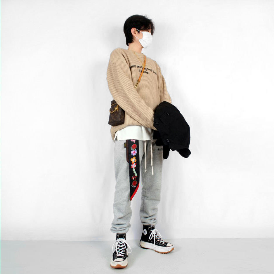 Converse x JW Anderson Run Star Hike Hi Black 착용 스타일 - 1