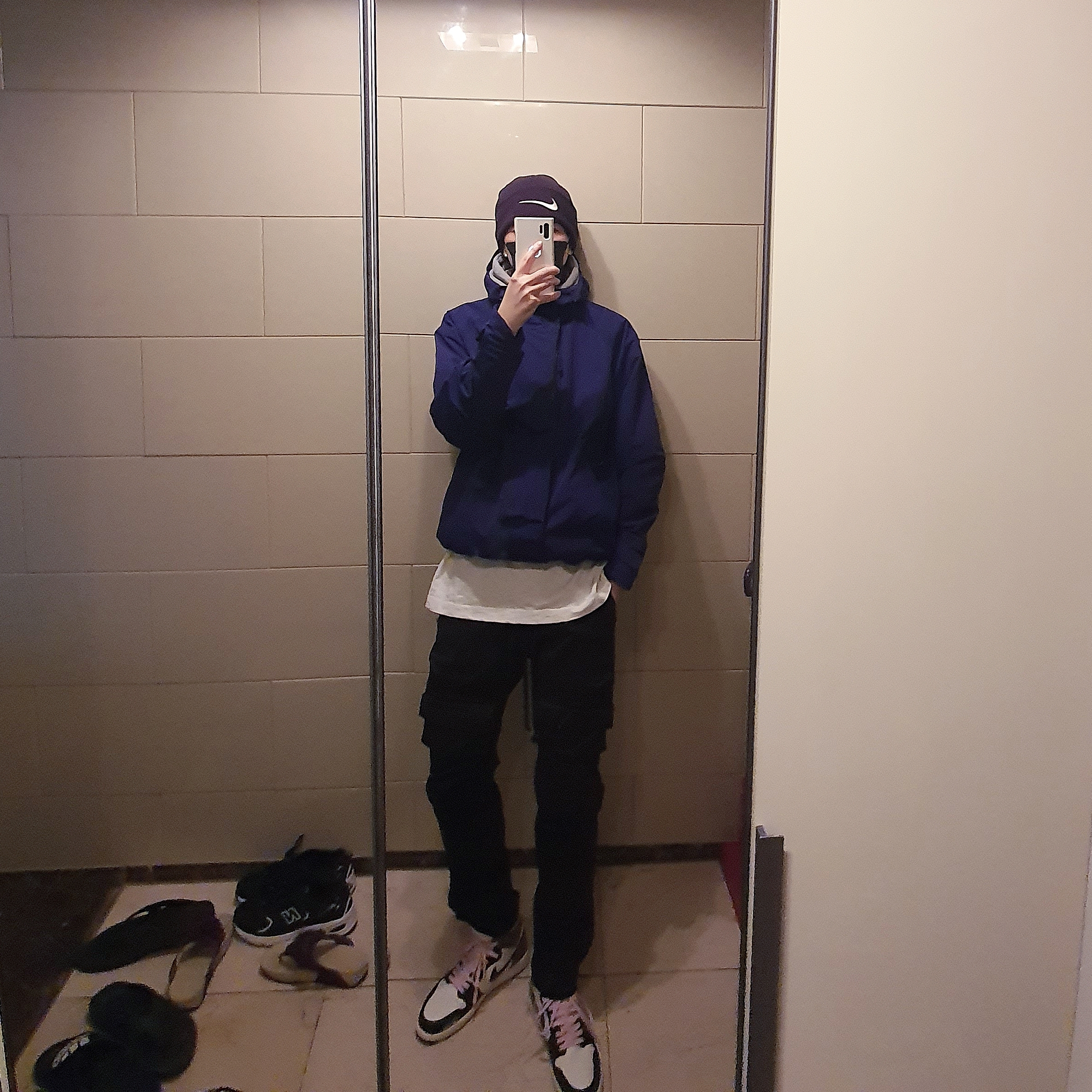 Jordan 1 Retro High OG Black Mocha, Nike x Stussy Cuff Beanie Black 착용 스타일