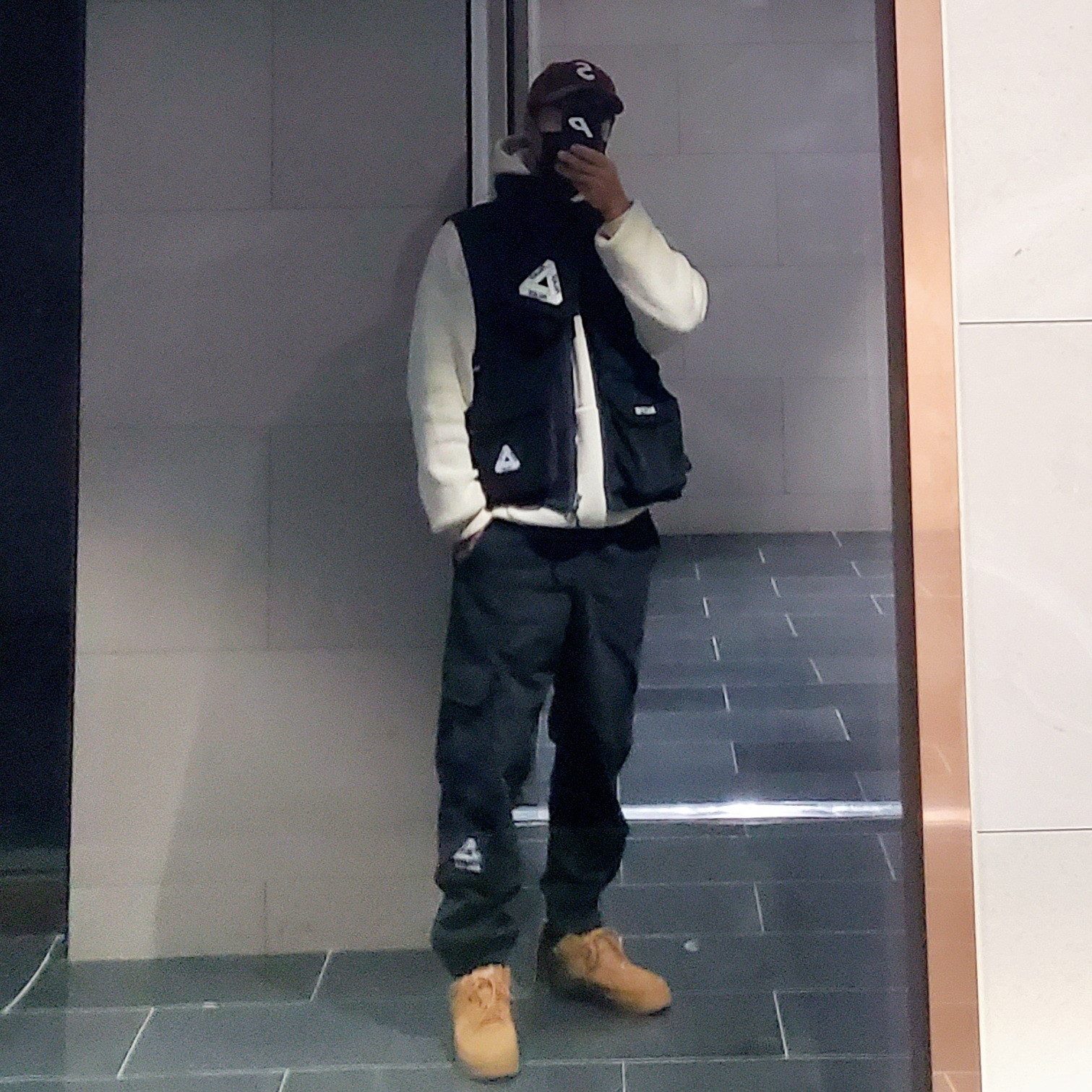 Nike x Supreme Air Force 1 Low Flax, Palace Gore-Tex Corduroy Cargos Black - 21FW 착용 스타일