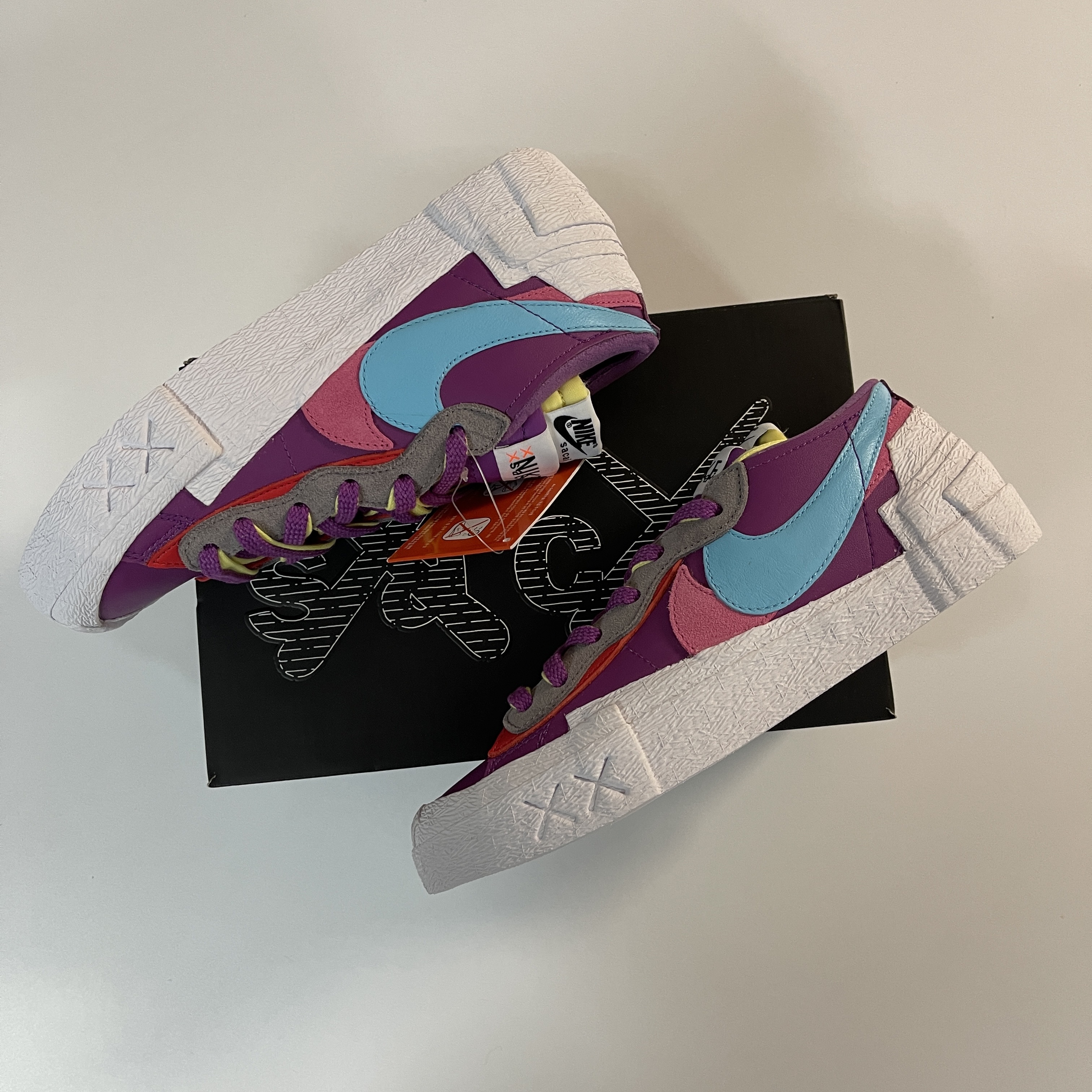 Nike x Sacai x Kaws Blazer Low Purple Dusk 착용 스타일 - 3