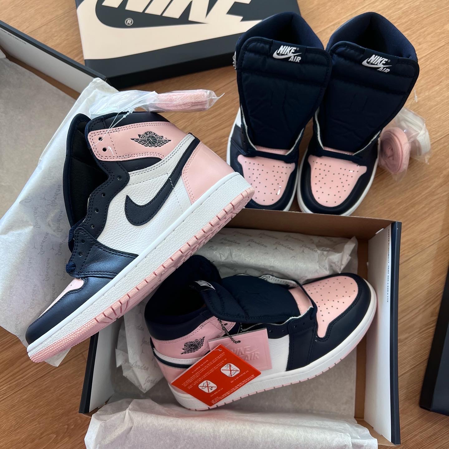 (W) Jordan 1 Retro High OG Atmosphere 착용 스타일 - 2
