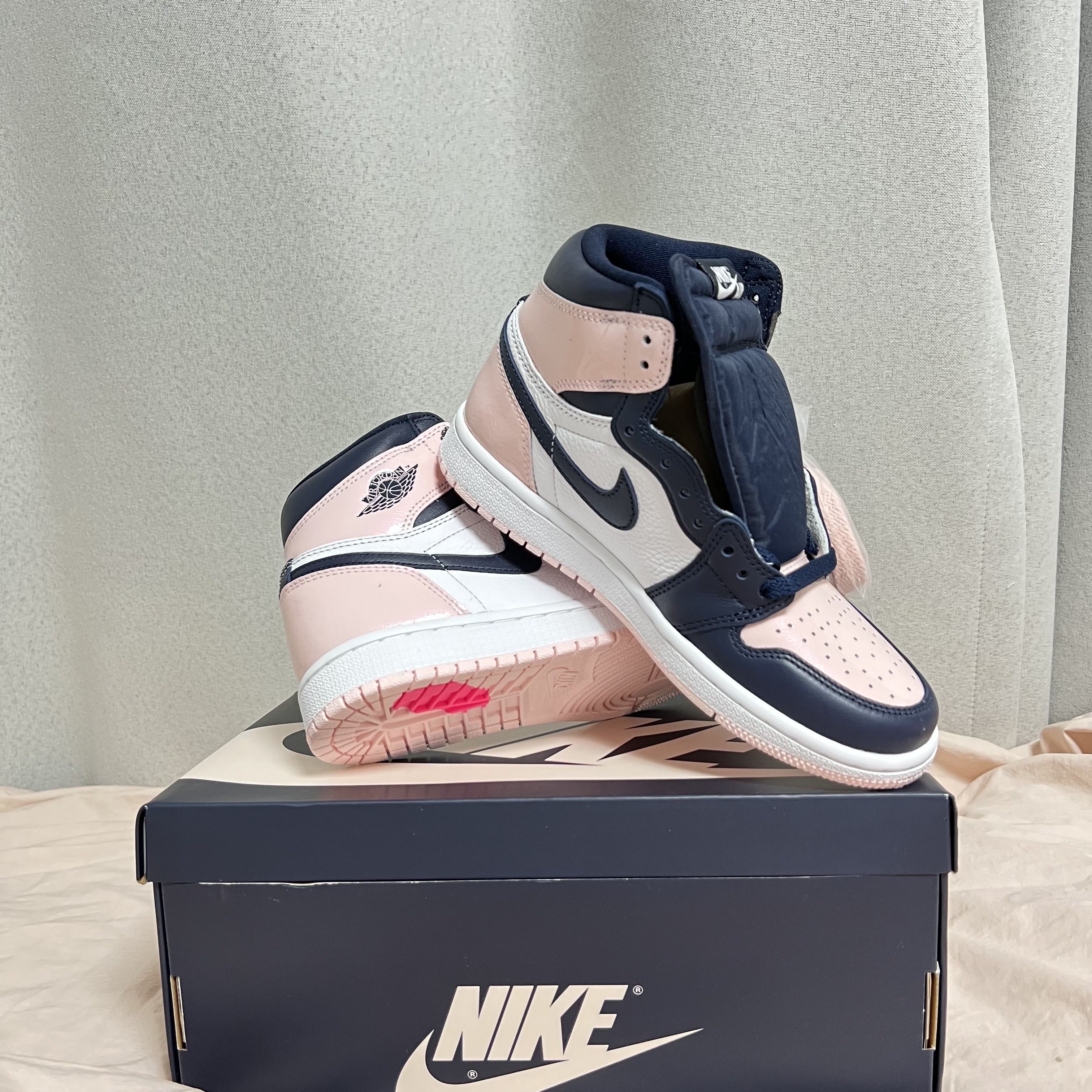 (W) Jordan 1 Retro High OG Atmosphere 착용 스타일