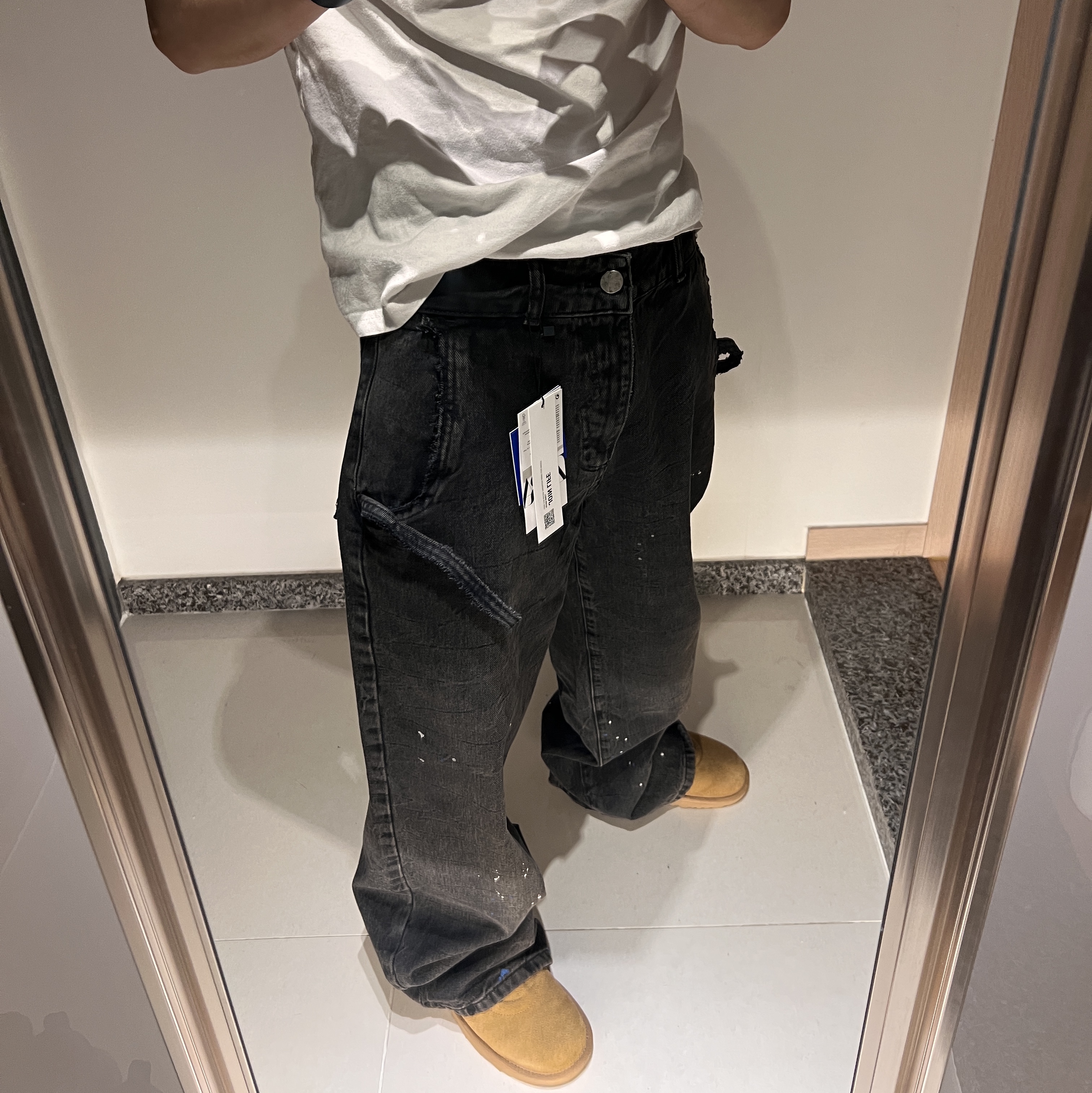 Zara x Ader Error Slit Jeans Black 착용 스타일